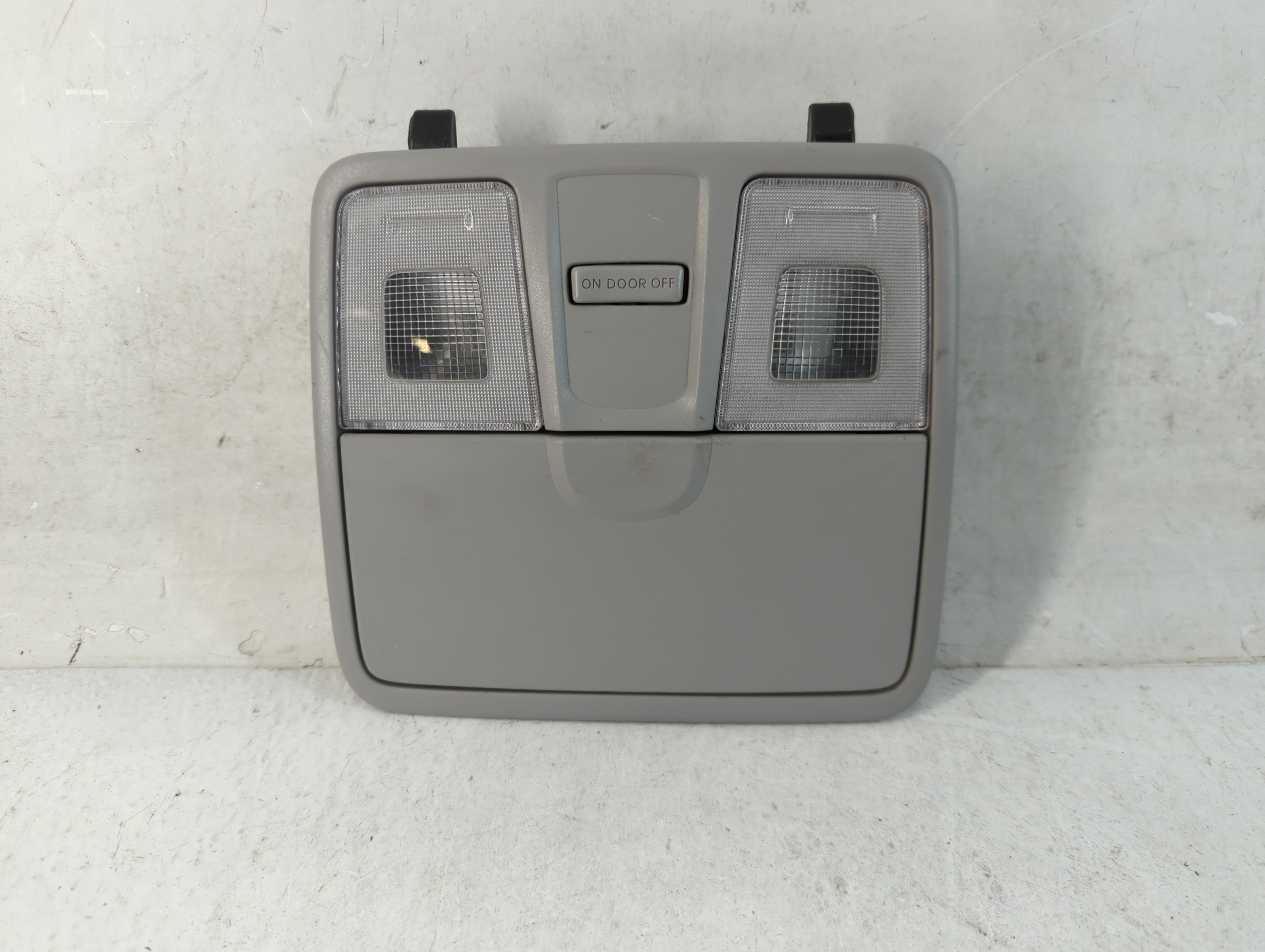 2012 Hyundai Veloster Overhead Roof Console - Oemusedautoparts1.com