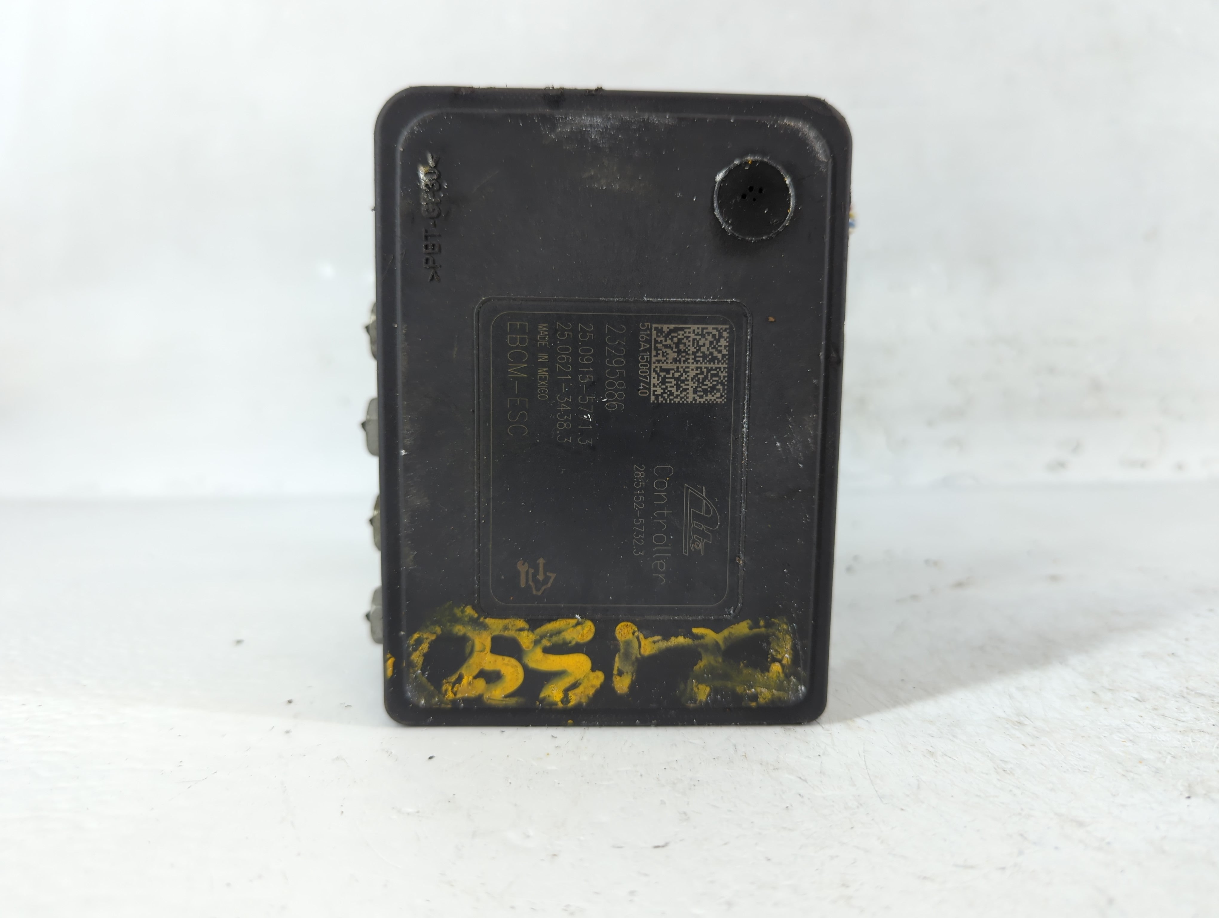 2017 Cadillac Xts ABS Pump Control Module Replacement P/N:84123941 Fits OEM Used Auto Parts - Oemusedautoparts1.com