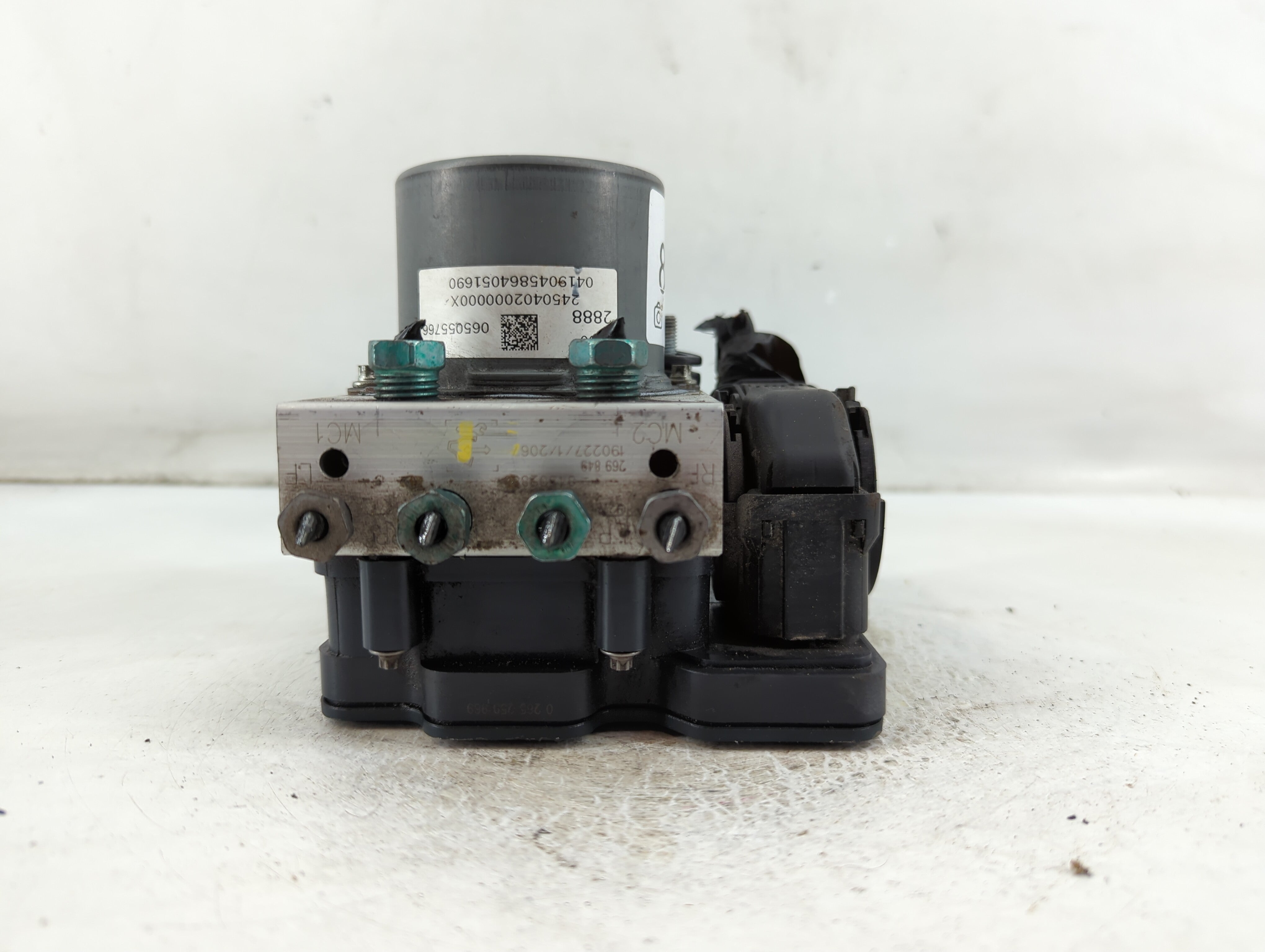 2019-2021 Chevrolet Malibu ABS Pump Control Module Replacement P/N:269 849 84502880 Fits Fits 2019 2020 2021 OEM Used Auto Parts - Oemusedautoparts1.com