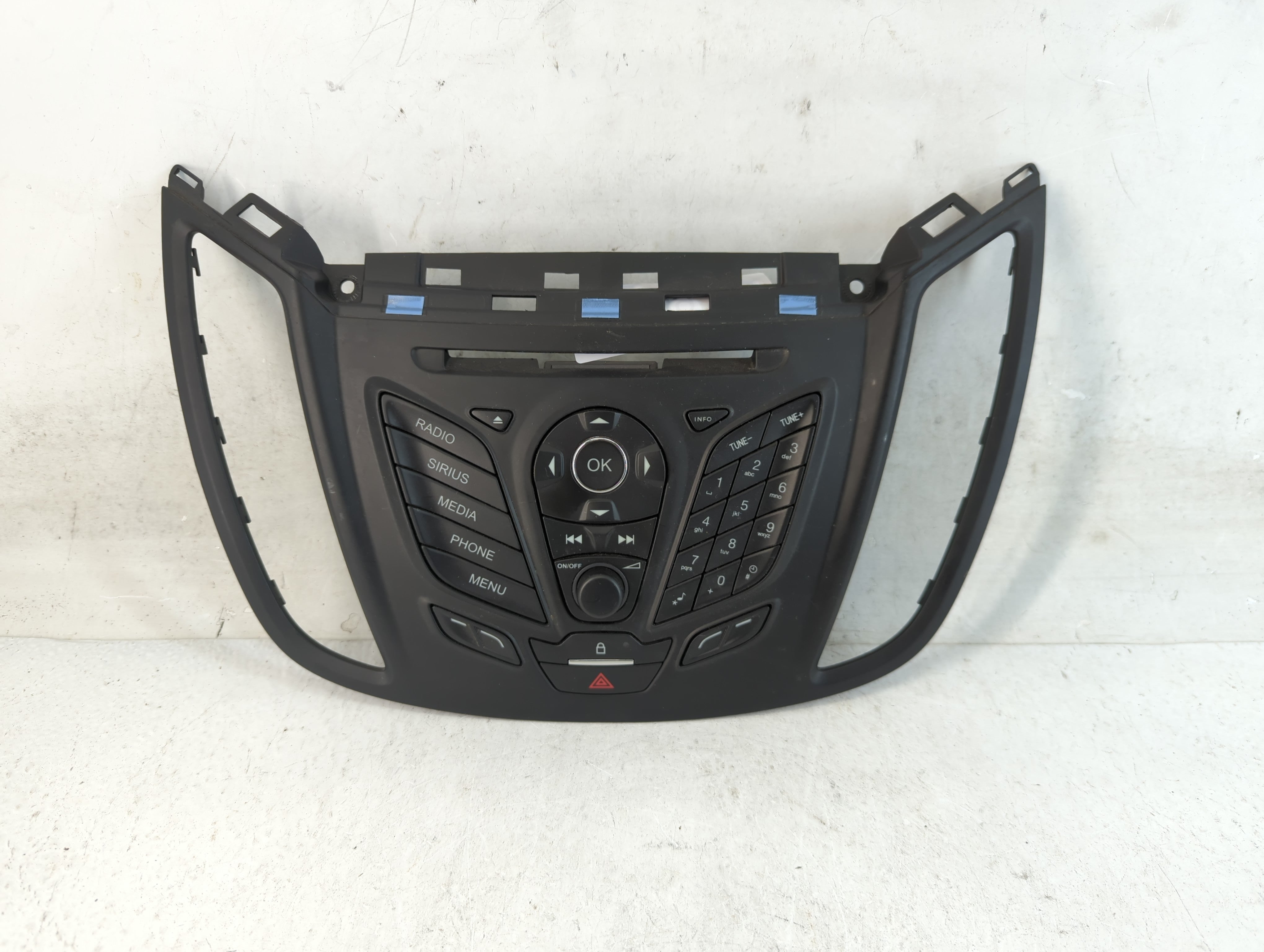2013-2016 Ford Escape Radio AM FM Cd Player Receiver Replacement P/N:DJ5T 18K811 BA Fits Fits 2013 2014 2015 2016 OEM Used Auto Parts - Oemusedautoparts1.com