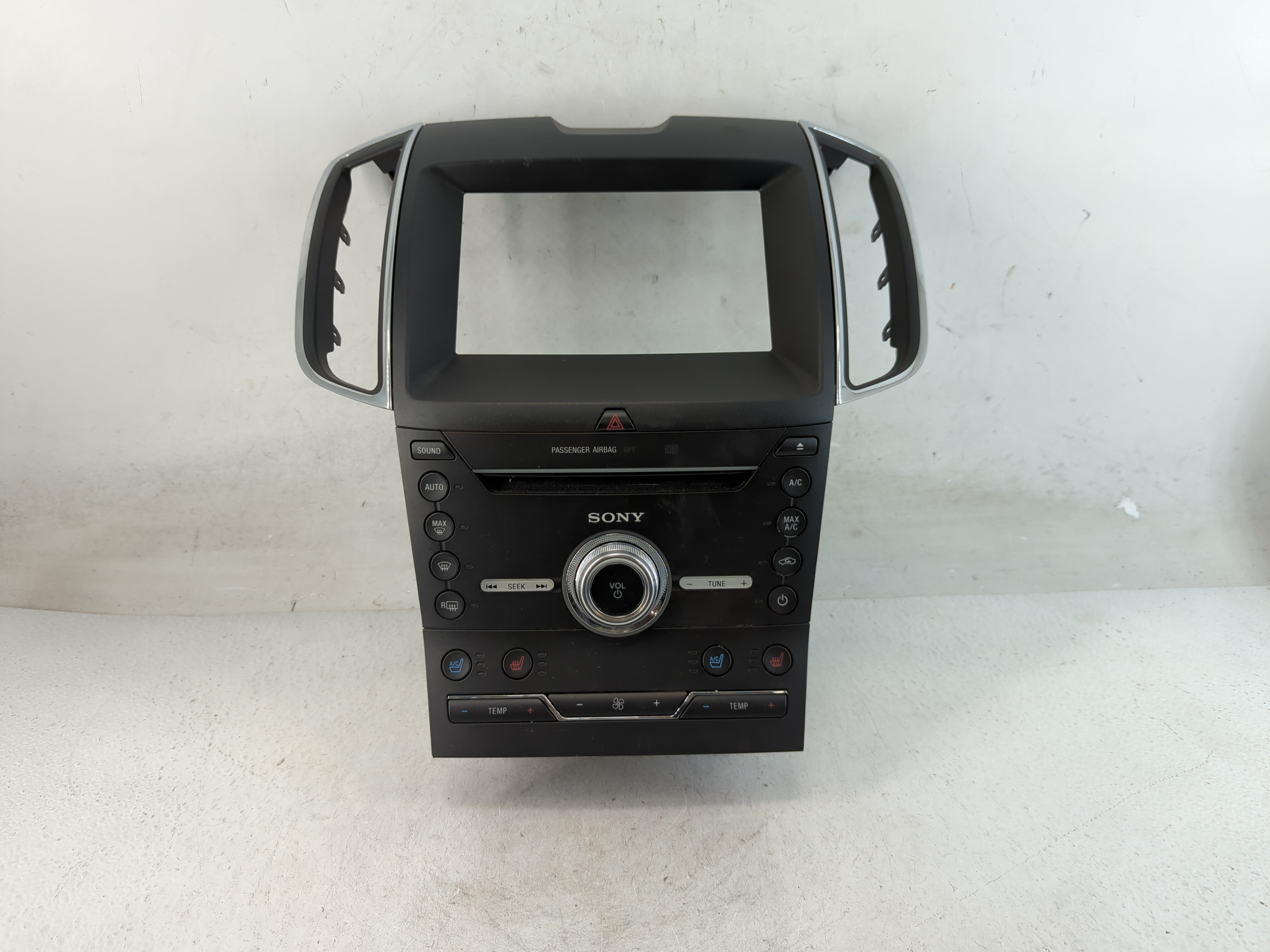 2017-2018 Ford Edge Radio AM FM Cd Player Receiver Replacement P/N:HT4T-18E245-EA Fits Fits 2017 2018 OEM Used Auto Parts - Oemusedautoparts1.com