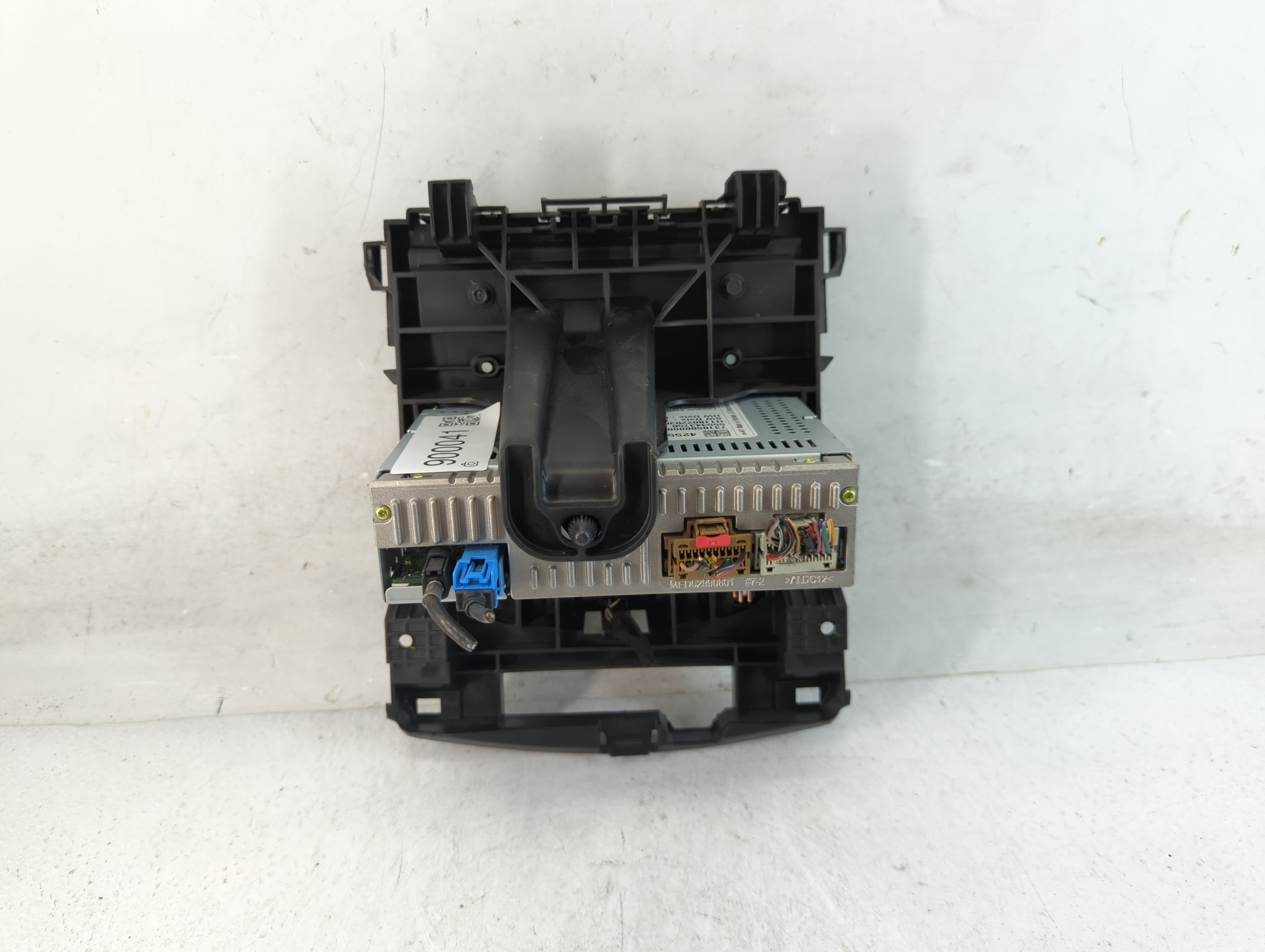 2018 Chevrolet Cruze Radio AM FM Cd Player Receiver Replacement P/N:72554671 Fits Fits 2019 2020 2021 OEM Used Auto Parts - Oemusedautoparts1.com