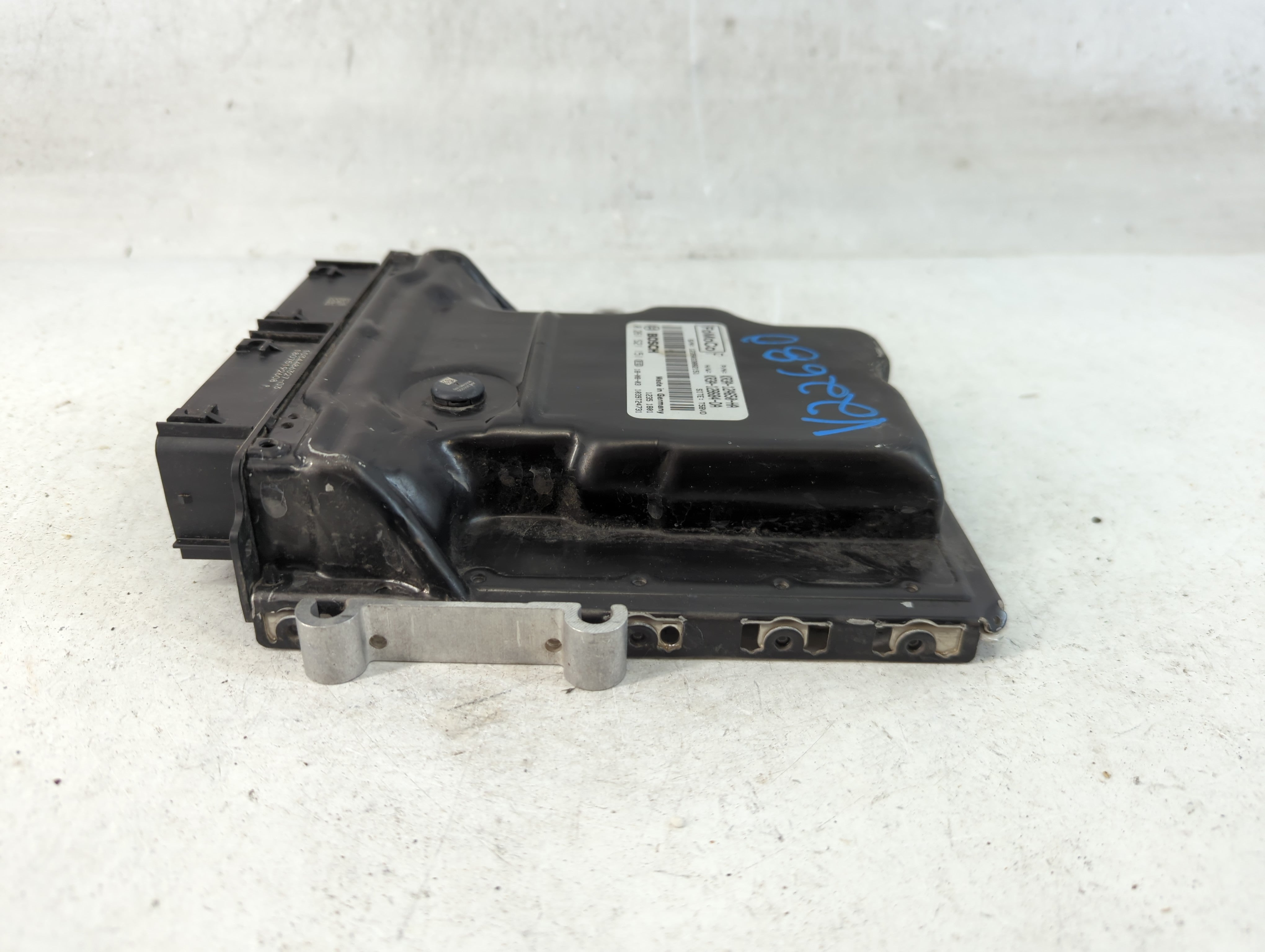 2019-2022 Ford Mustang PCM Engine Control Computer ECU ECM PCU OEM P/N:KR3A-12A650-HA Fits Fits 2019 2020 2021 2022 OEM Used Auto Parts - Oemusedautoparts1.com