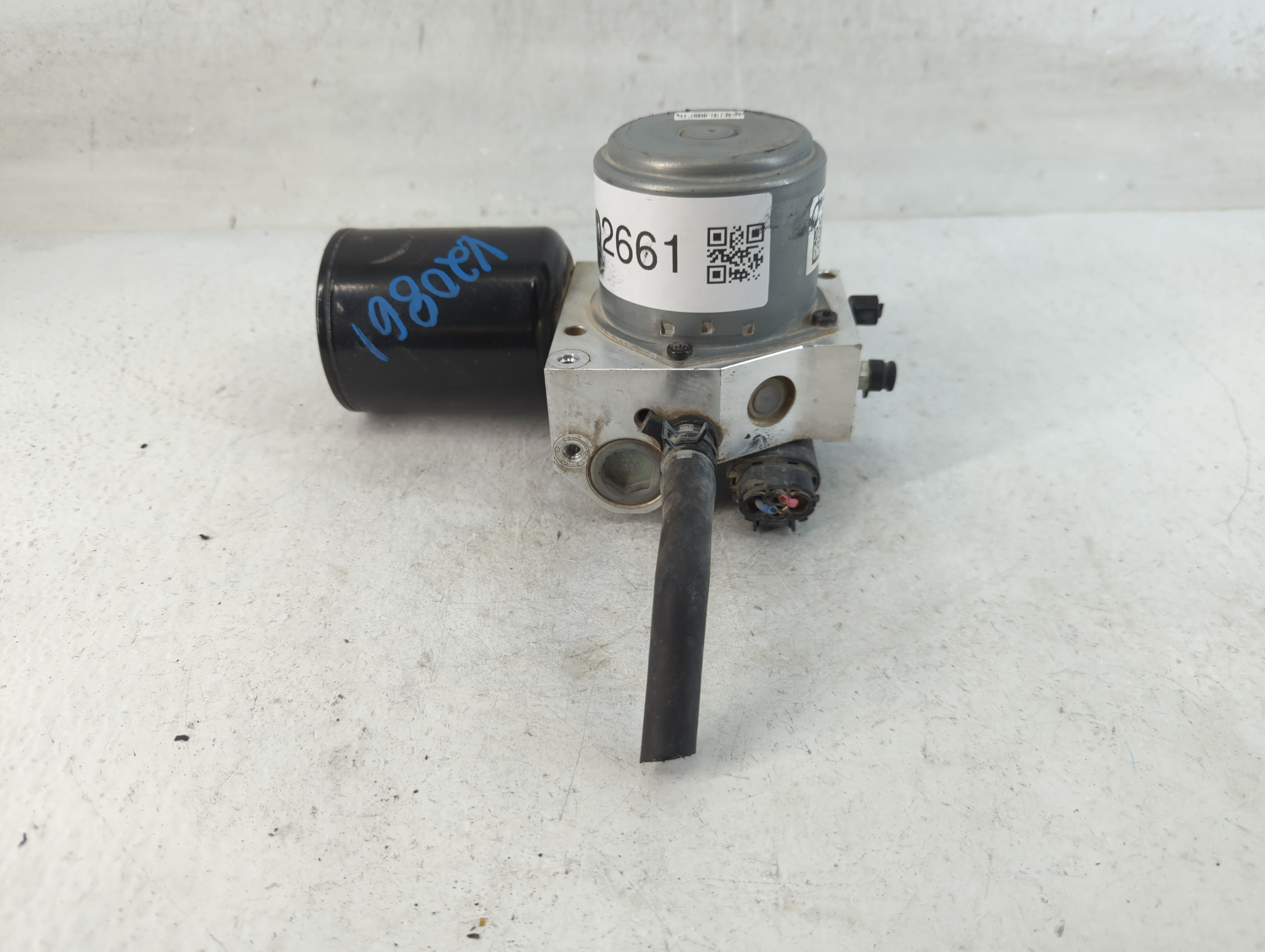 2017-2020 Hyundai Ioniq ABS Pump Control Module Replacement P/N:58600-G2300 Fits Fits 2017 2018 2019 2020 OEM Used Auto Parts - Oemusedautoparts1.com