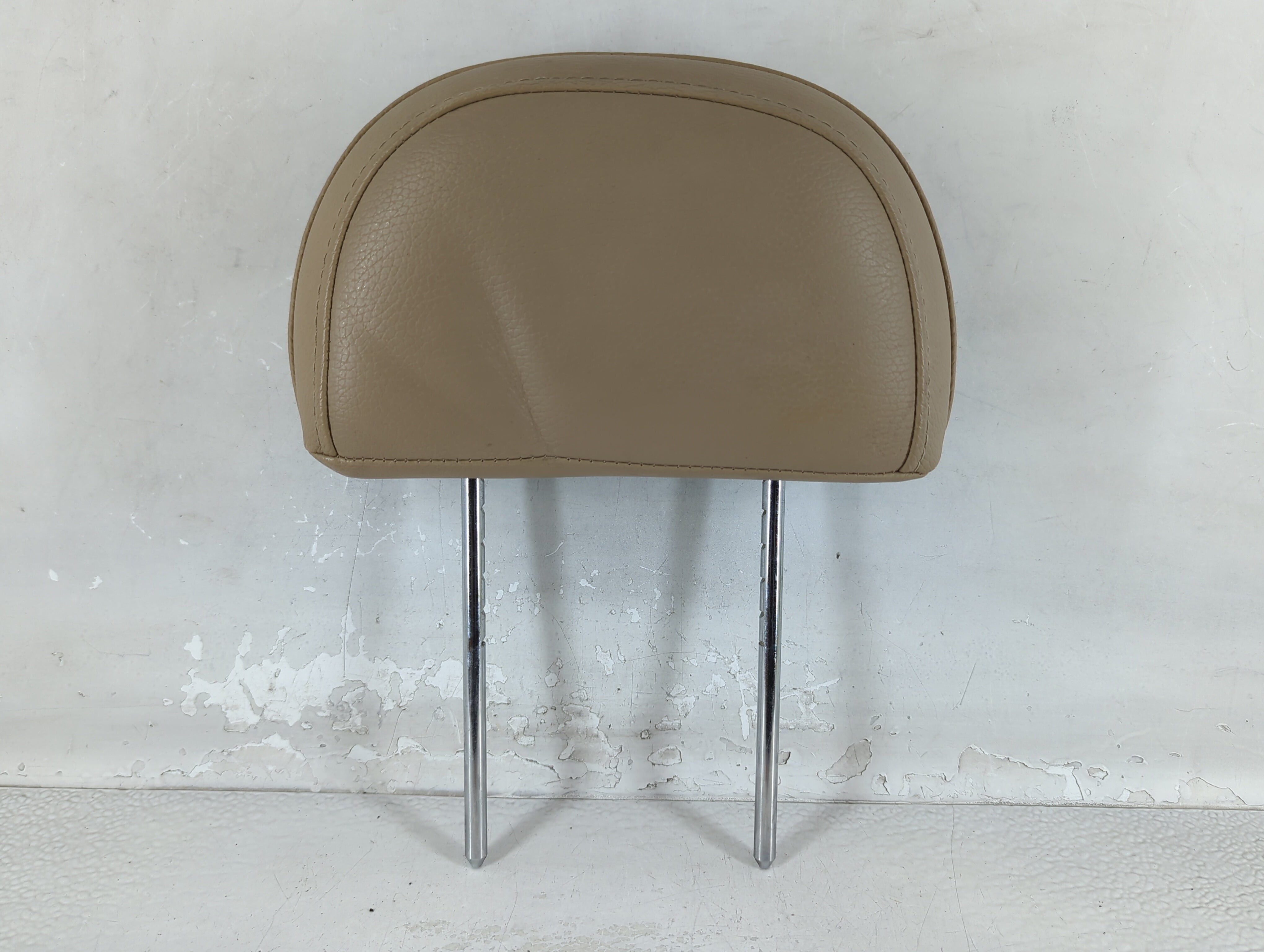 2009 Saturn Vue Headrest Head Rest Front Driver Passenger Seat Fits OEM Used Auto Parts - Oemusedautoparts1.com