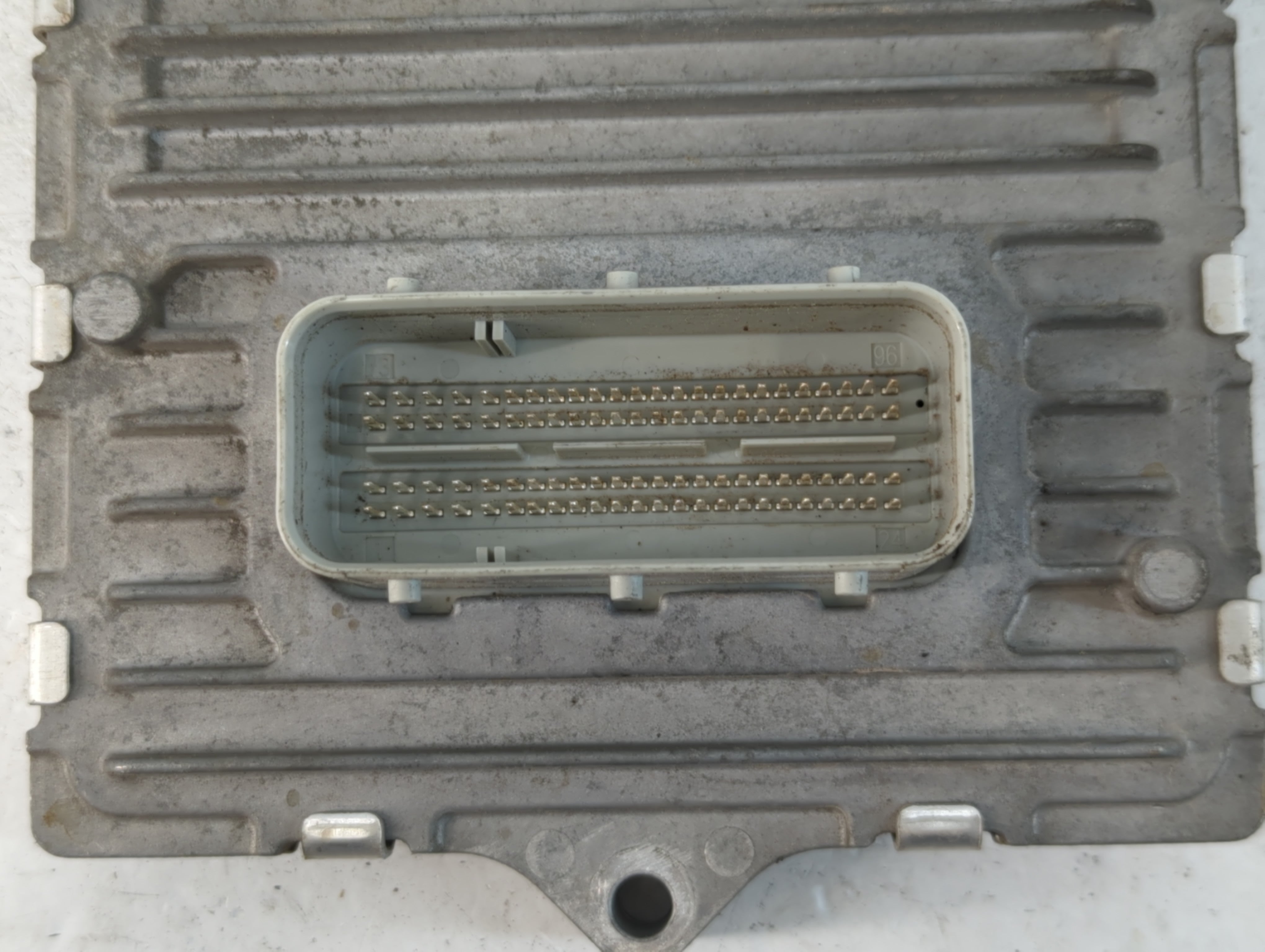 2016-2019 Dodge Journey PCM Engine Control Computer ECU ECM PCU OEM P/N:P682591354AB Fits Fits 2016 2017 2018 2019 OEM Used Auto Parts - Oemusedautoparts1.com