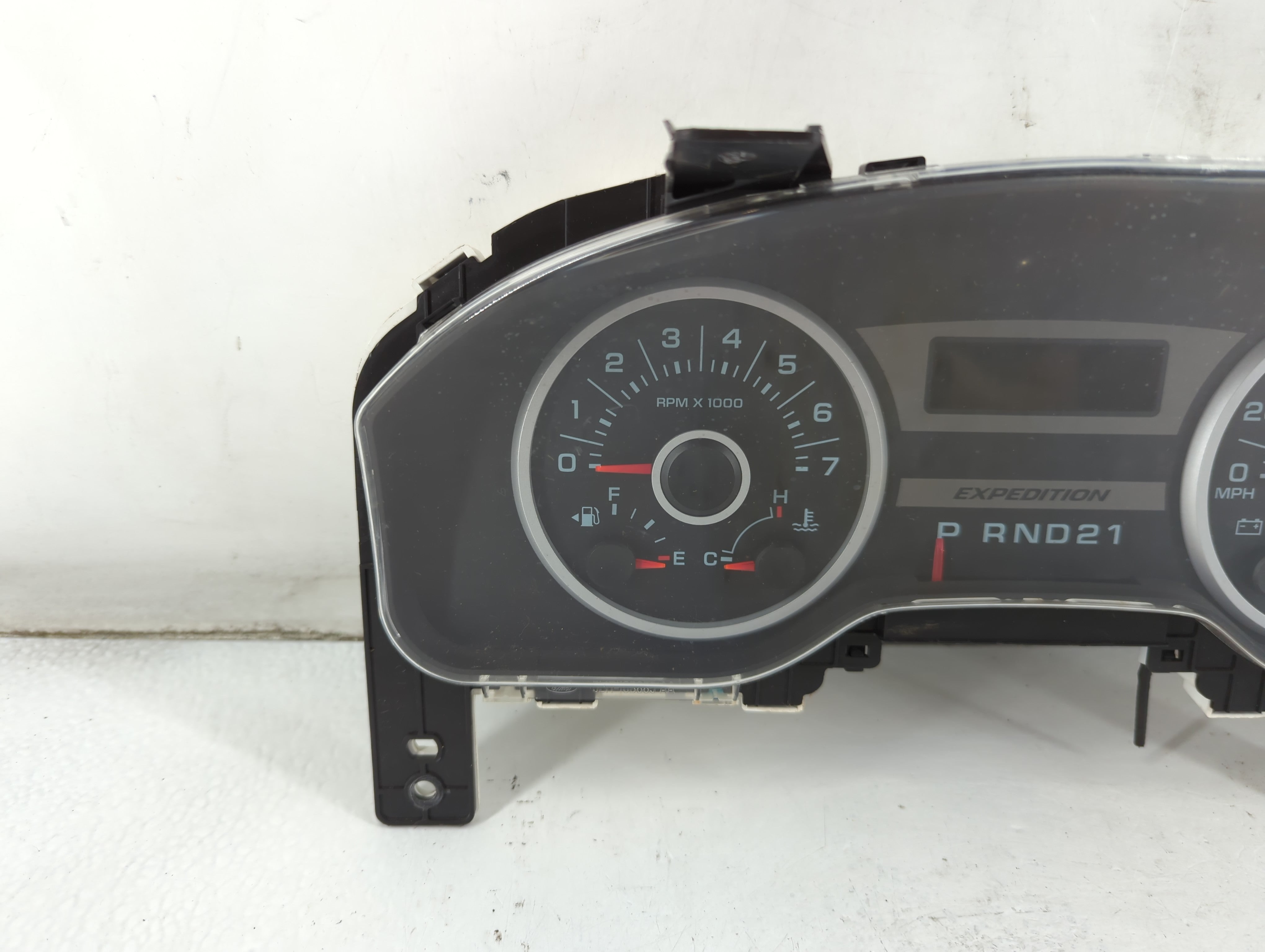 2006 Ford Expedition Instrument Cluster Speedometer Gauges P/N:6L1T-10849-DD TN157530-2392 Fits OEM Used Auto Parts - Oemusedautoparts1.com