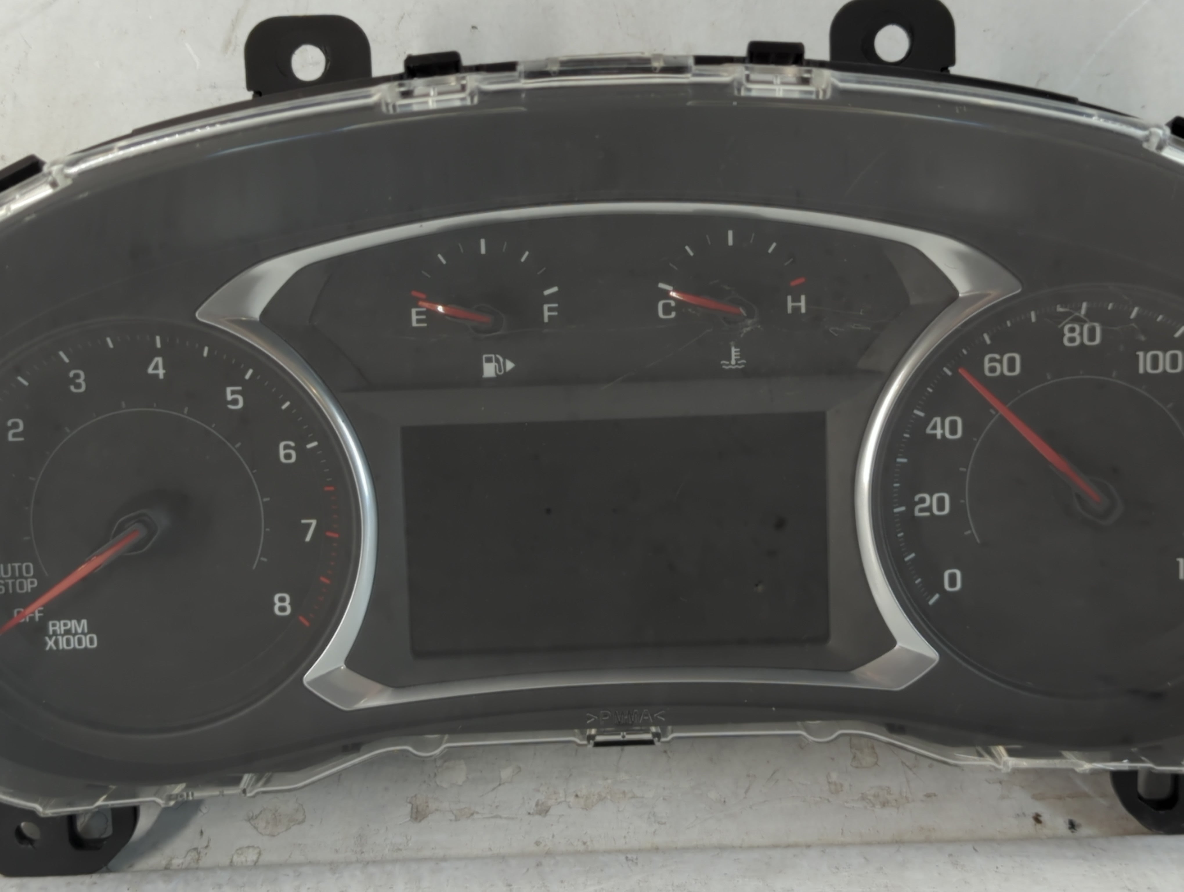 2016 Chevrolet Malibu Instrument Cluster Speedometer Gauges P/N:84031638 Fits OEM Used Auto Parts - Oemusedautoparts1.com