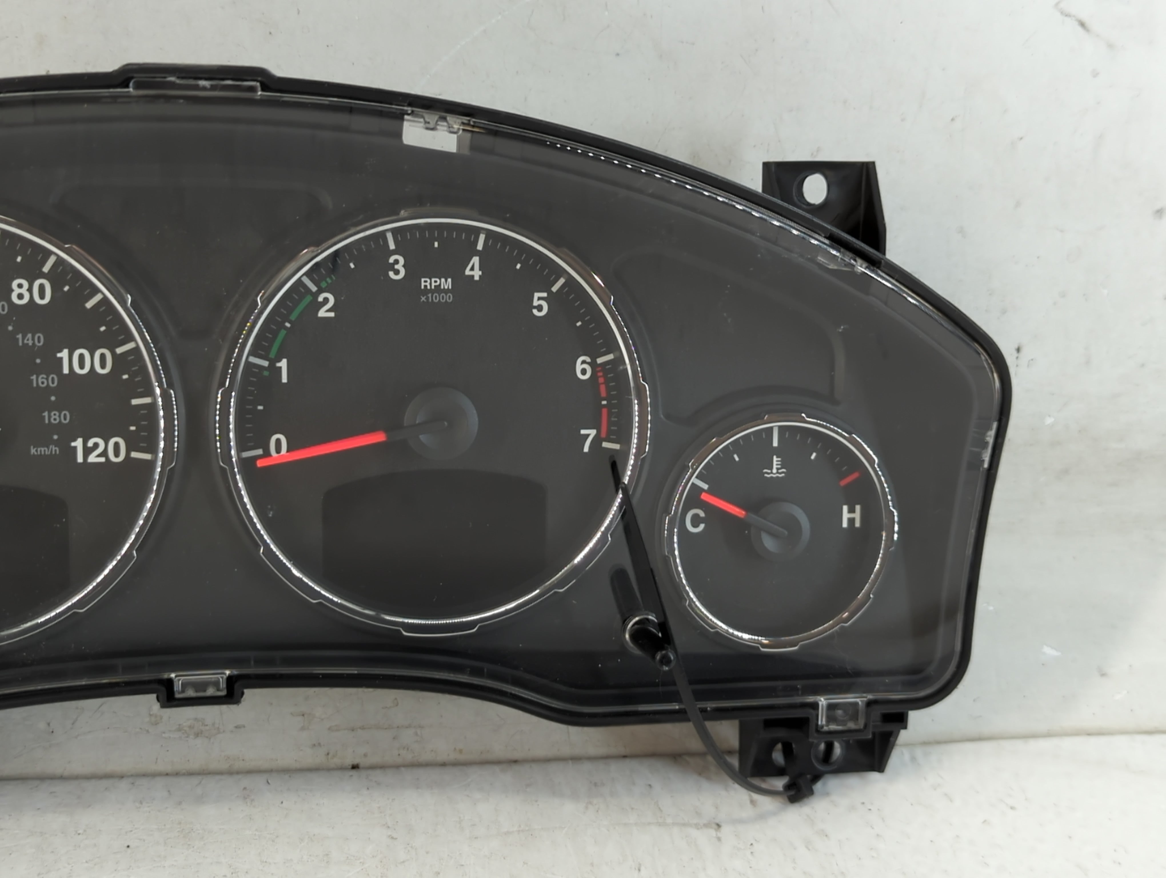 2012 Jeep Liberty Instrument Cluster Speedometer Gauges P/N:P05172921AE P0517291AE Fits OEM Used Auto Parts - Oemusedautoparts1.com