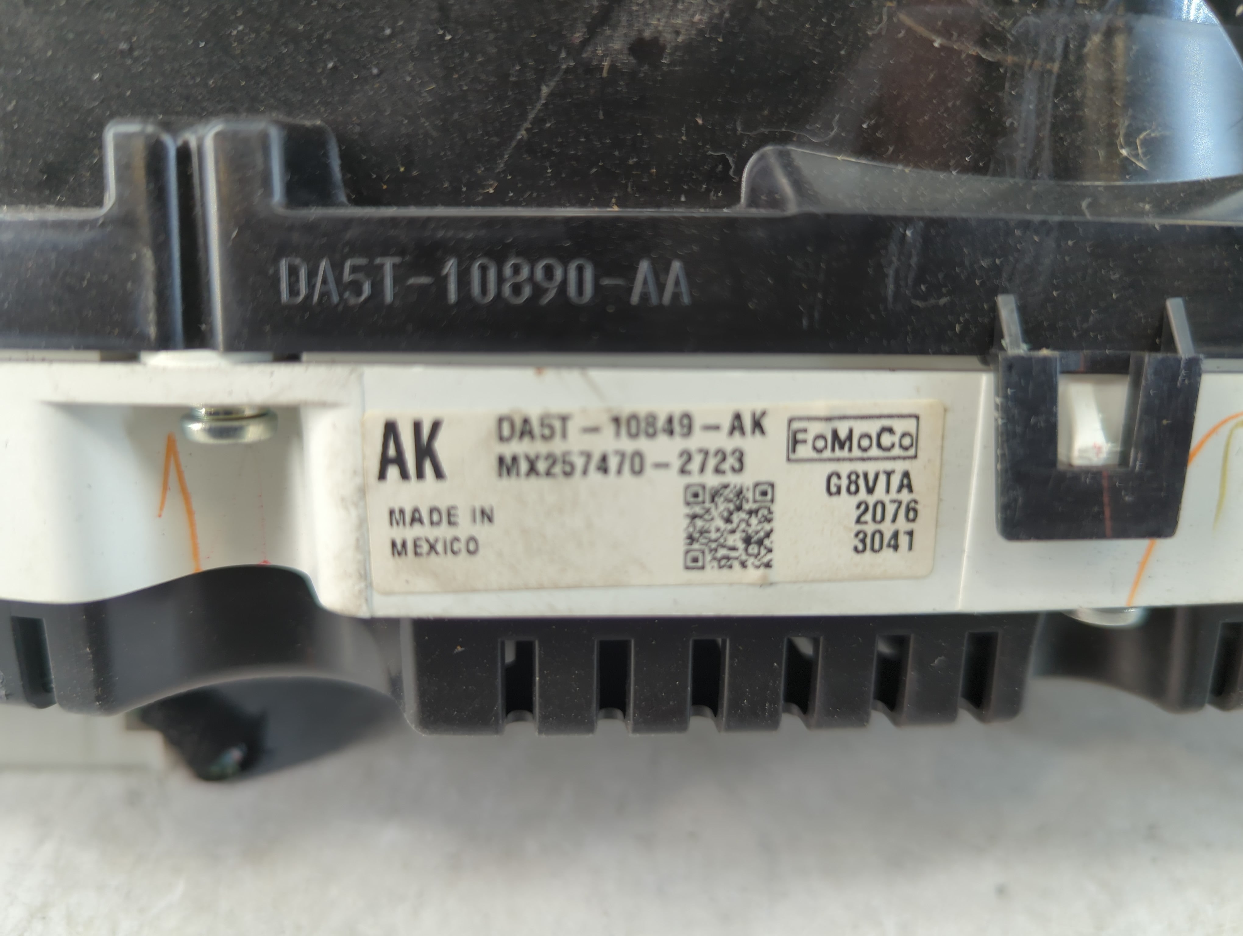 2013 Lincoln Mks Instrument Cluster Speedometer Gauges P/N:DA5T-10849-AK Fits OEM Used Auto Parts - Oemusedautoparts1.com