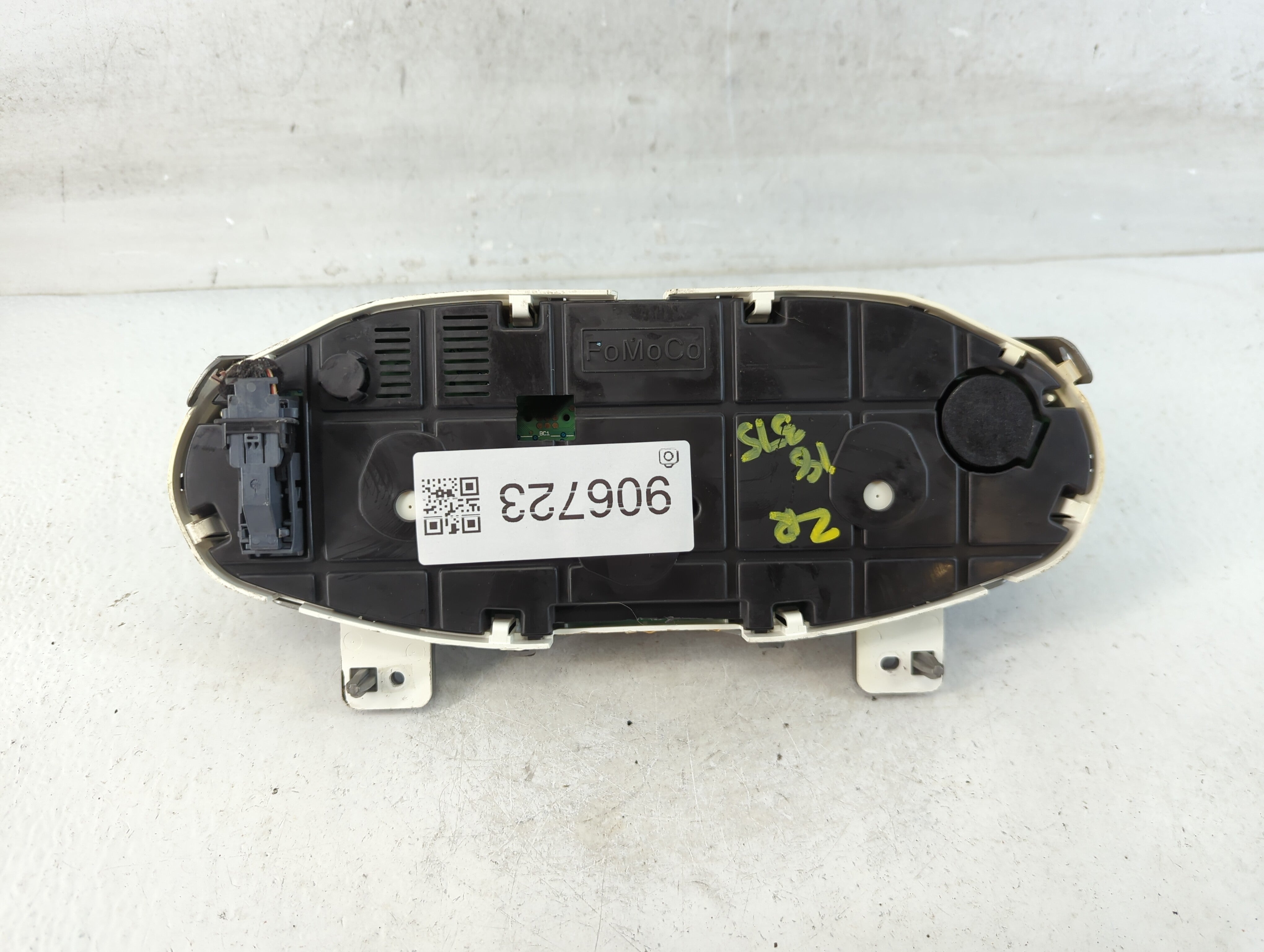 2012-2013 Ford Fiesta Instrument Cluster Speedometer Gauges Fits Fits 2012 2013 OEM Used Auto Parts - Oemusedautoparts1.com