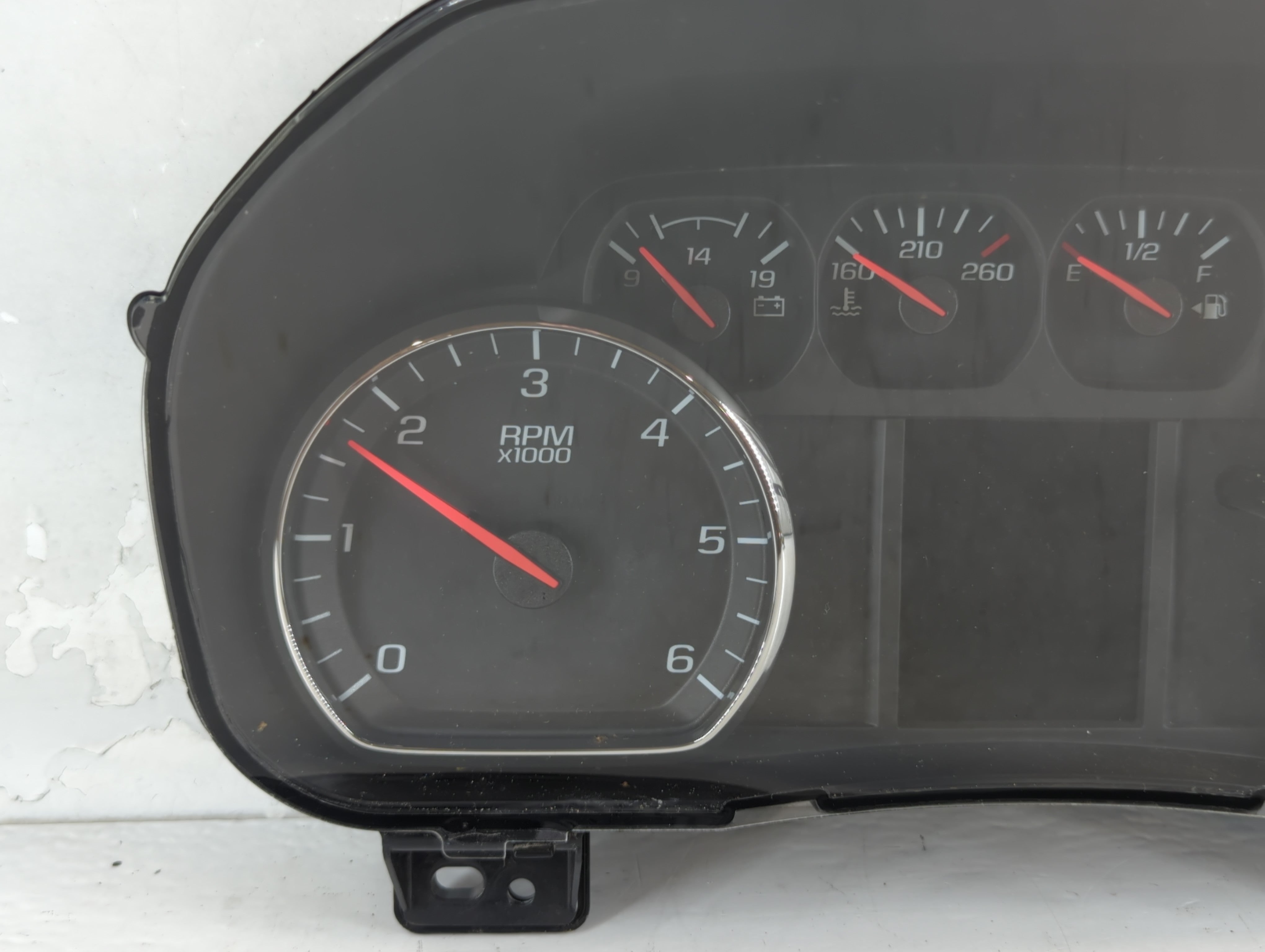 2016 Chevrolet Silverado 2500 Instrument Cluster Speedometer Gauges P/N:84063538 Fits OEM Used Auto Parts - Oemusedautoparts1.com