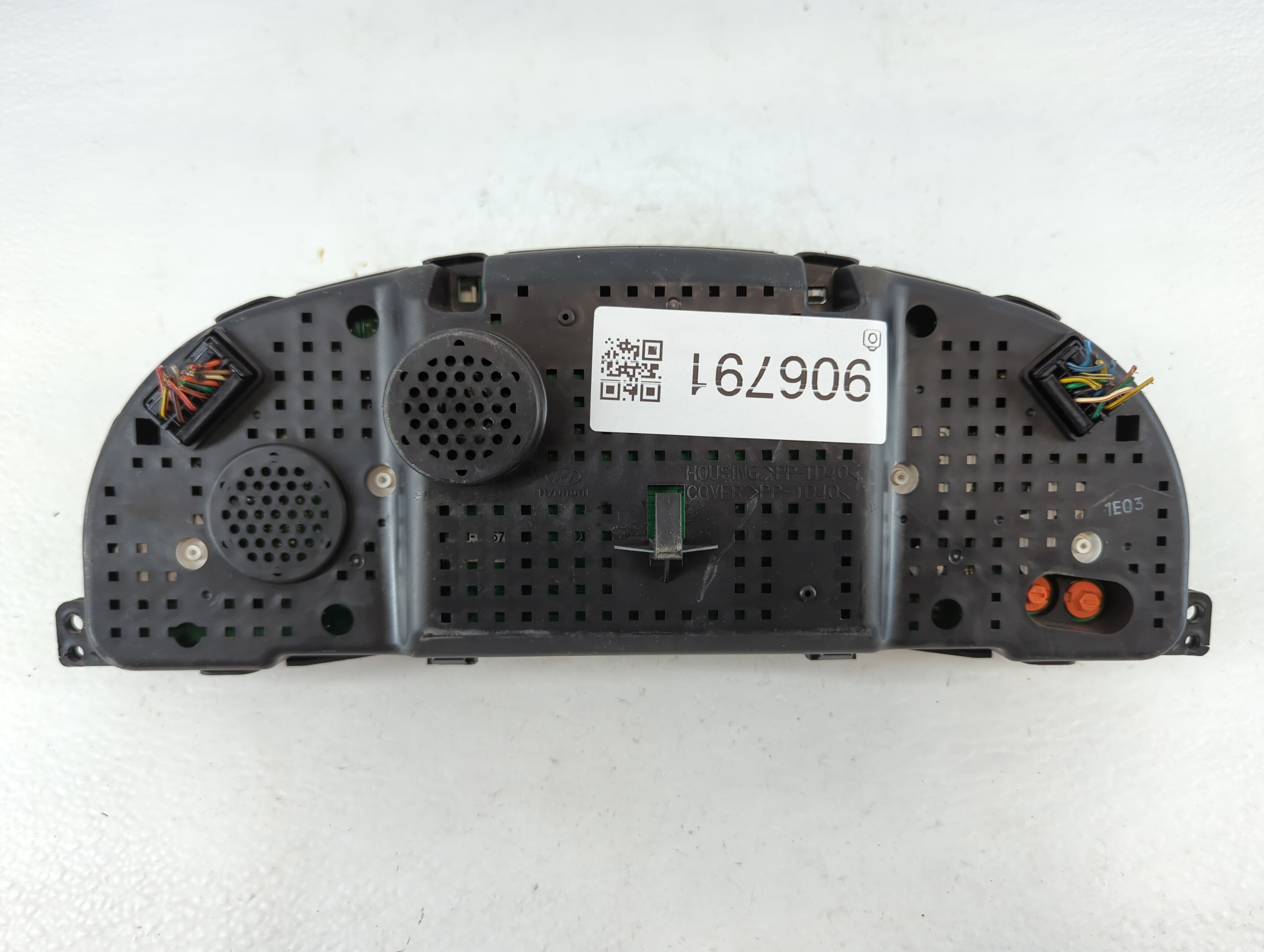 2011-2012 Hyundai Genesis Instrument Cluster Speedometer Gauges P/N:94011-2M530 Fits Fits 2011 2012 OEM Used Auto Parts - Oemusedautoparts1.com