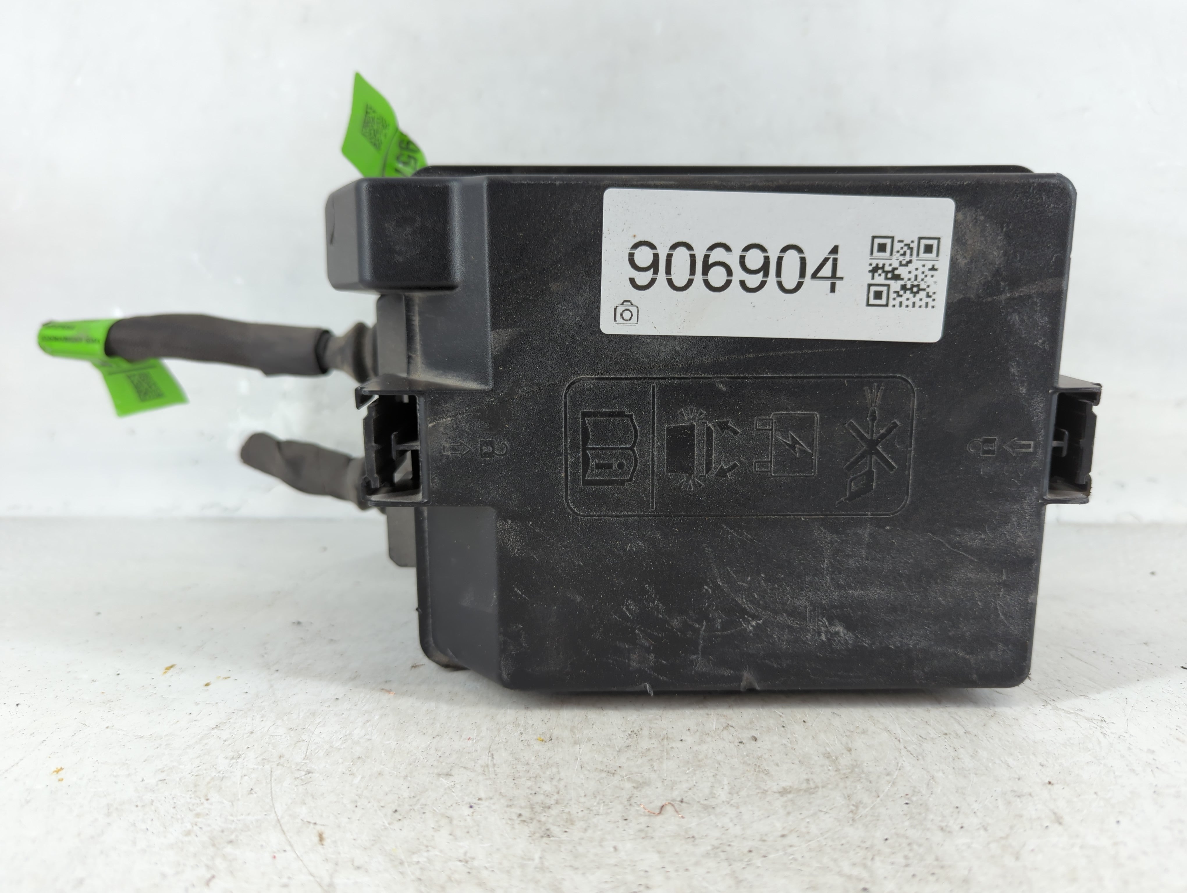 2025 Chevrolet Trax Fusebox Fuse Box Panel Relay Module P/N:42887406 Fits OEM Used Auto Parts - Oemusedautoparts1.com