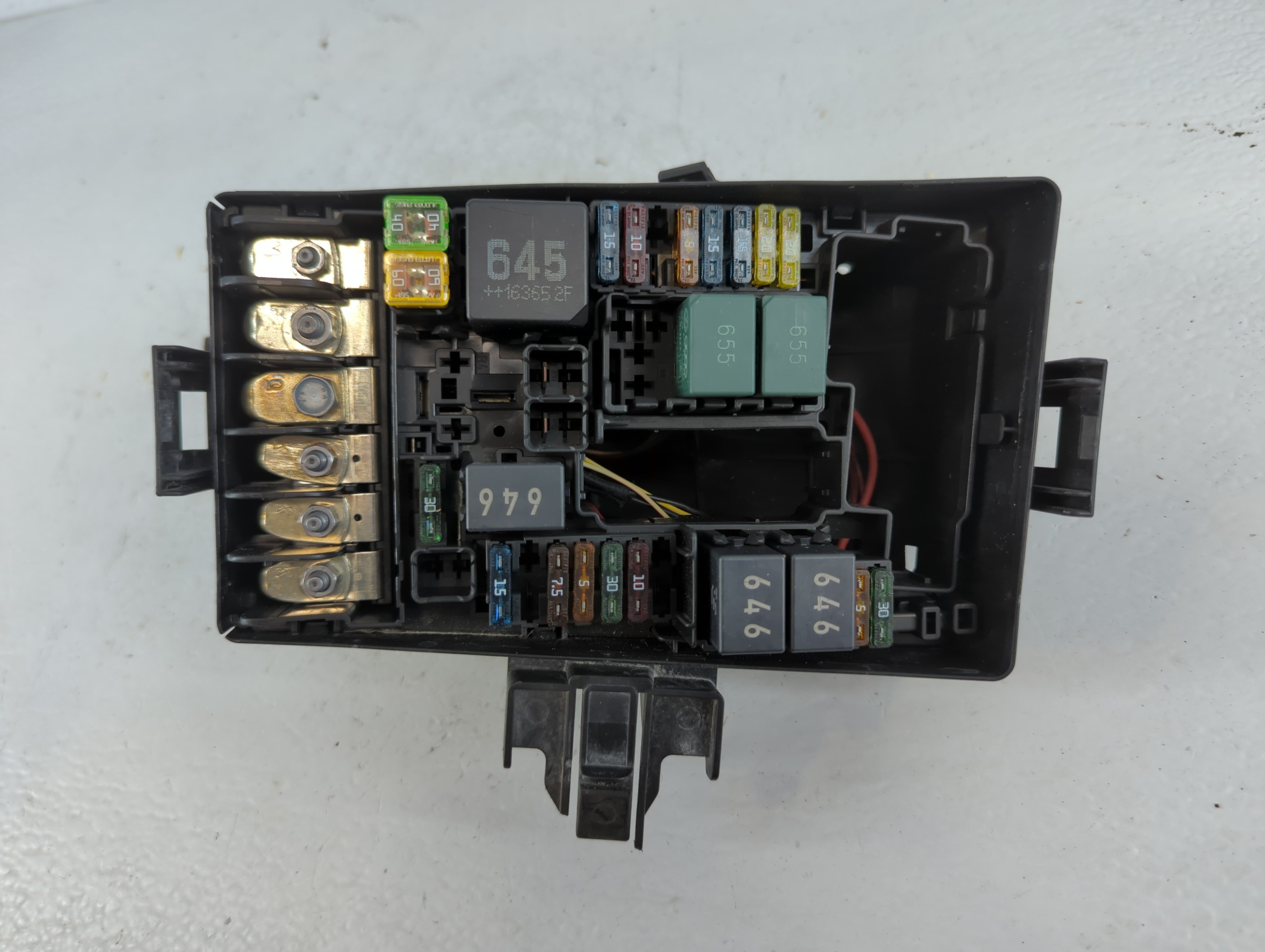 2020-2022 Volkswagen Atlas Fusebox Fuse Box Panel Relay Module P/N:5Q0 907 361 D Fits Fits 2020 2021 2022 OEM Used Auto Parts - Oemusedautoparts1.com