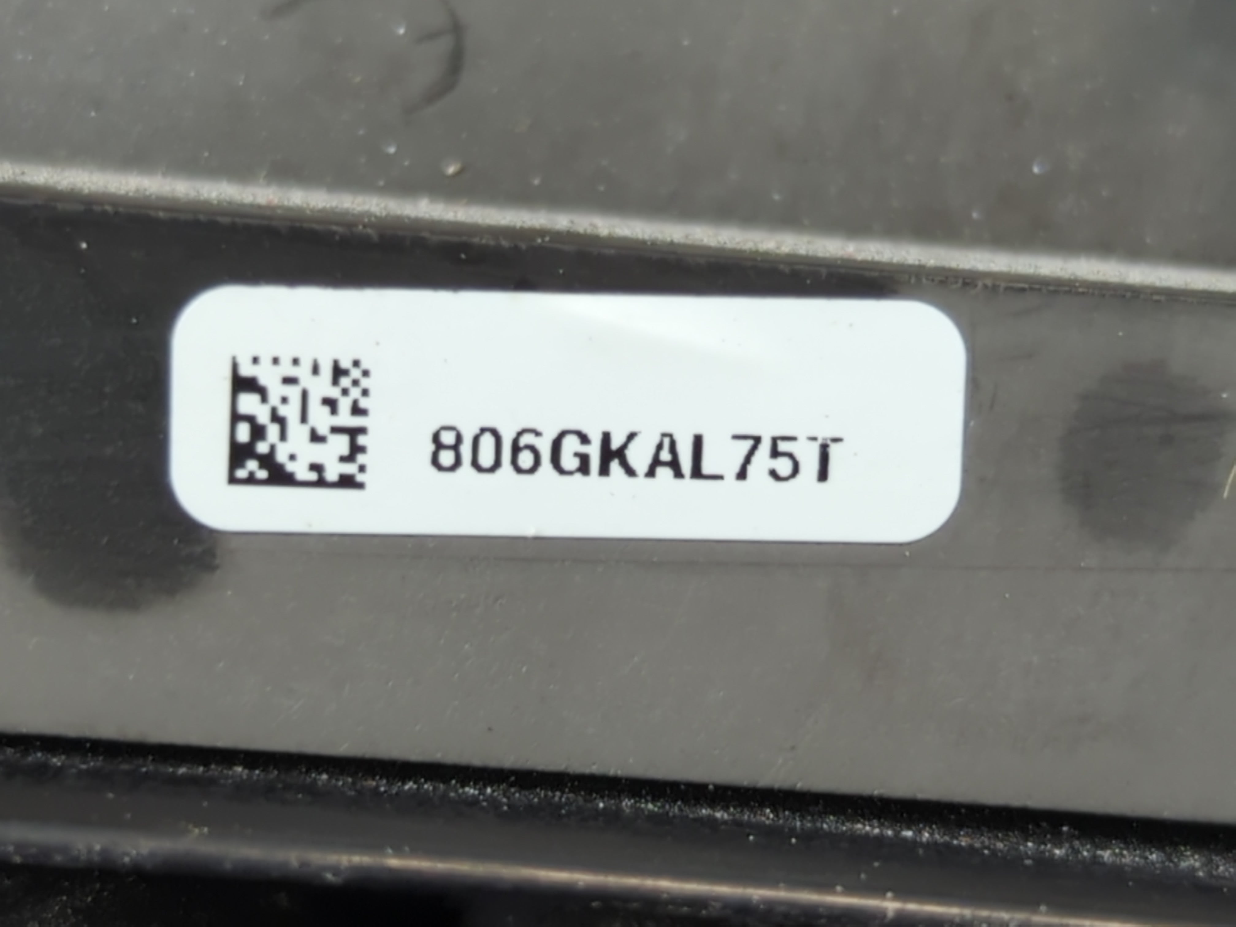2006-2007 Dodge Charger Fusebox Fuse Box Panel Relay Module P/N:598-711 8028477, 806GKAL75T Fits Fits 2006 2007 OEM Used Auto Parts - Oemusedautoparts1.com