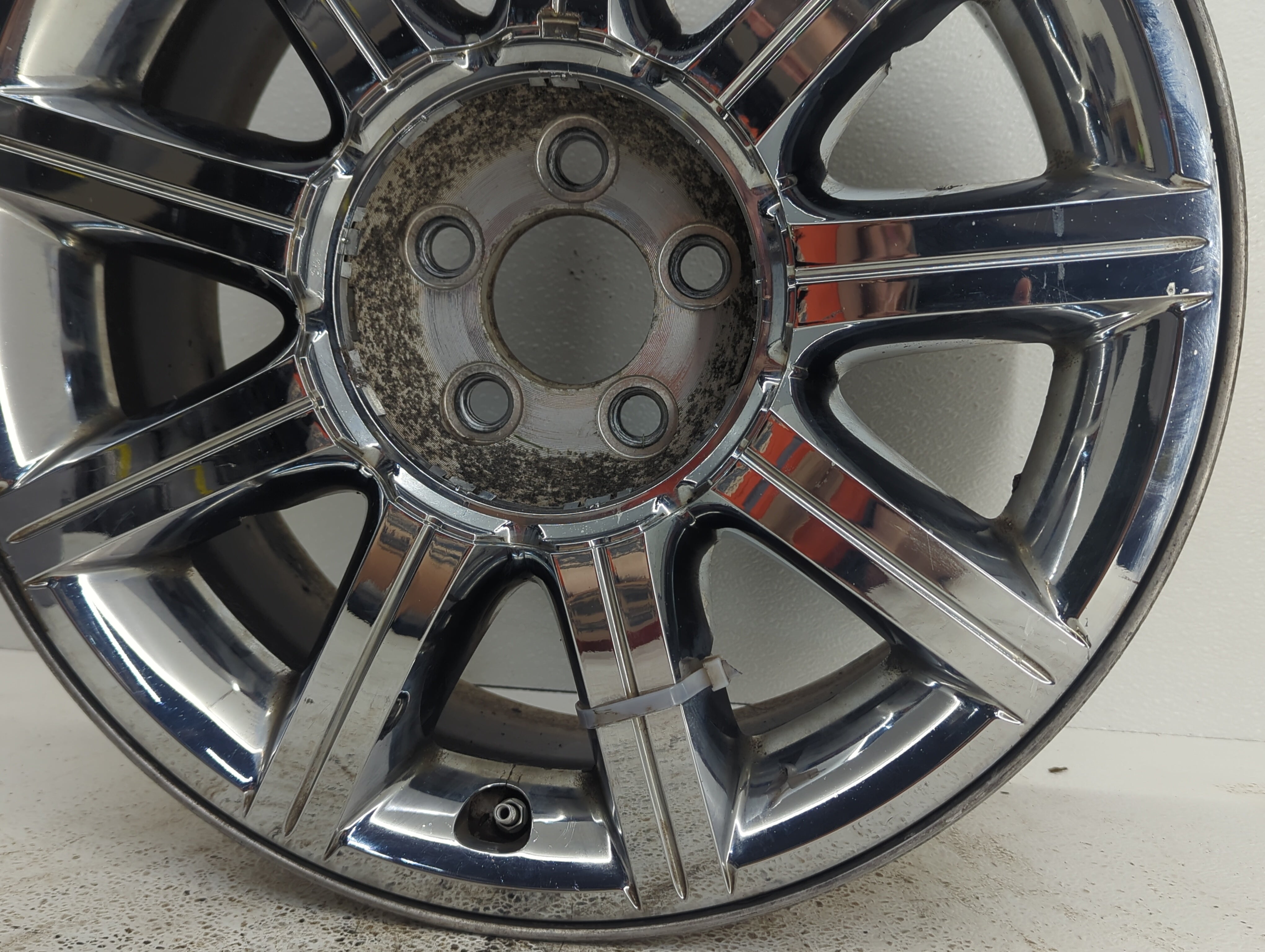 2007-2010 Chrysler 300 Wheel Rim Oem - Oemusedautoparts1.com