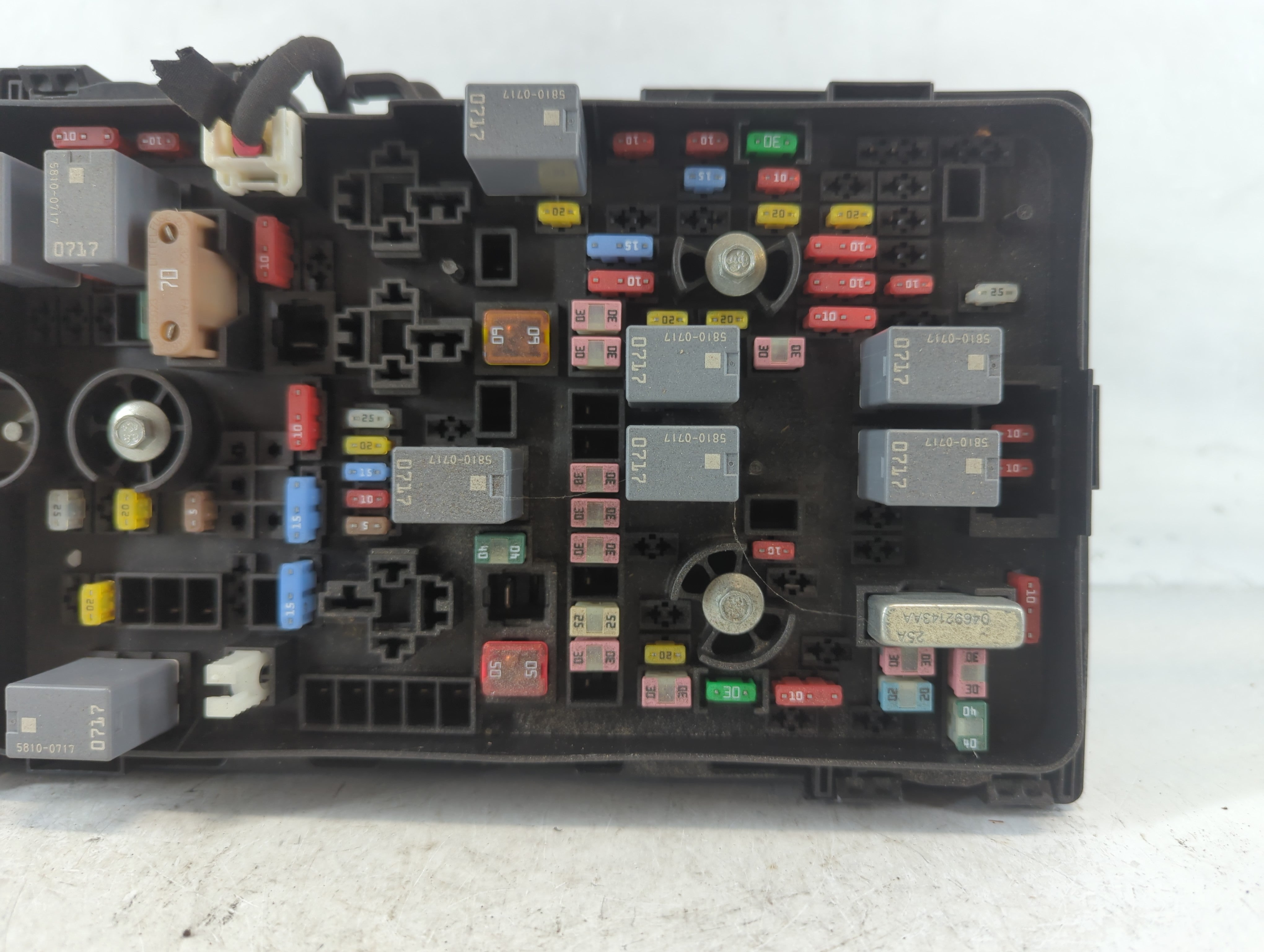 2016-2017 Chrysler 200 Fusebox Fuse Box Panel Relay Module P/N:68263031AA 529170 Fits Fits 2016 2017 OEM Used Auto Parts - Oemusedautoparts1.com