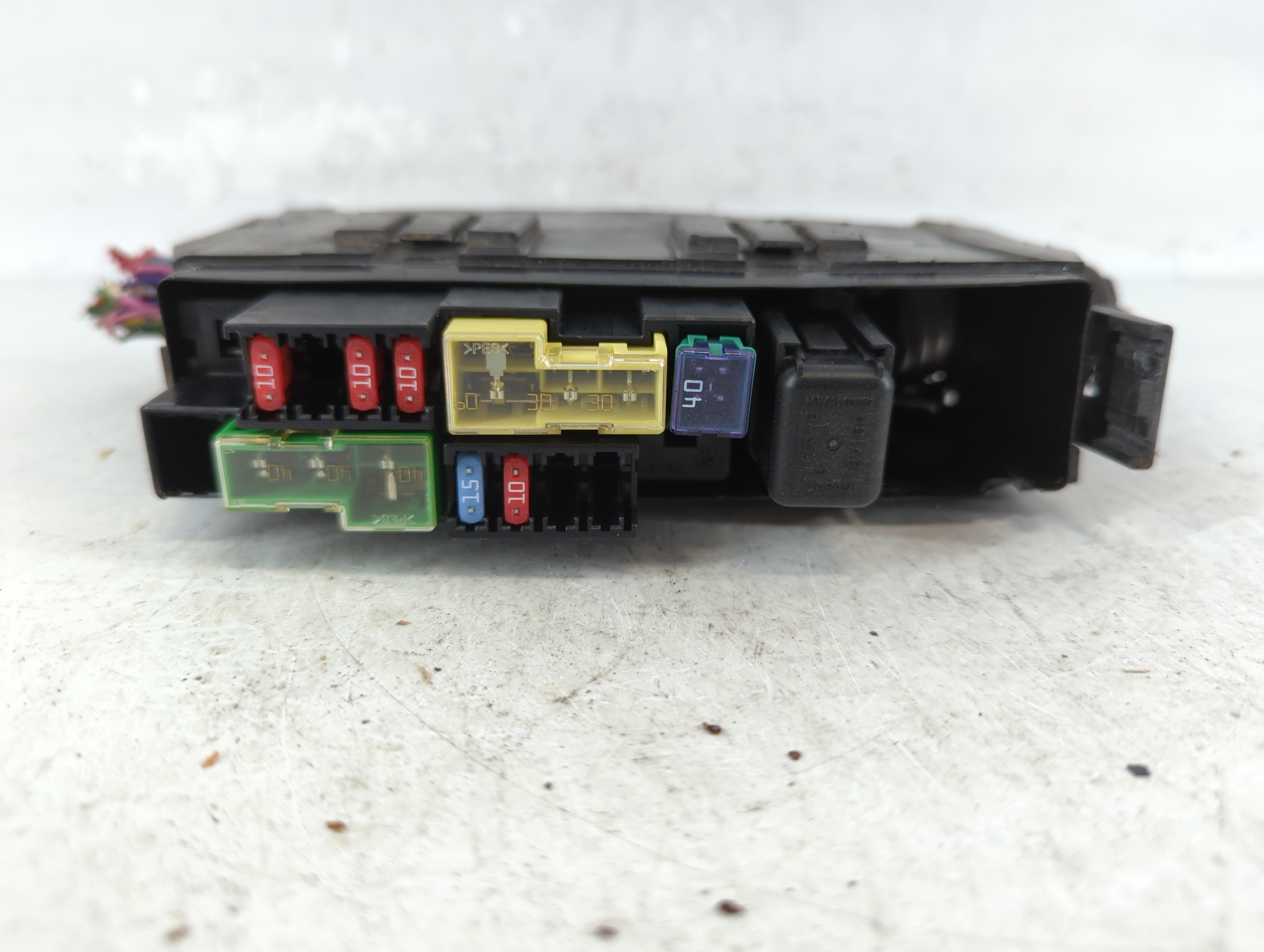 2013-2019 Nissan Sentra Fusebox Fuse Box Panel Relay Module P/N:24382 EW70B 7154-7223-30 Fits OEM Used Auto Parts - Oemusedautoparts1.com