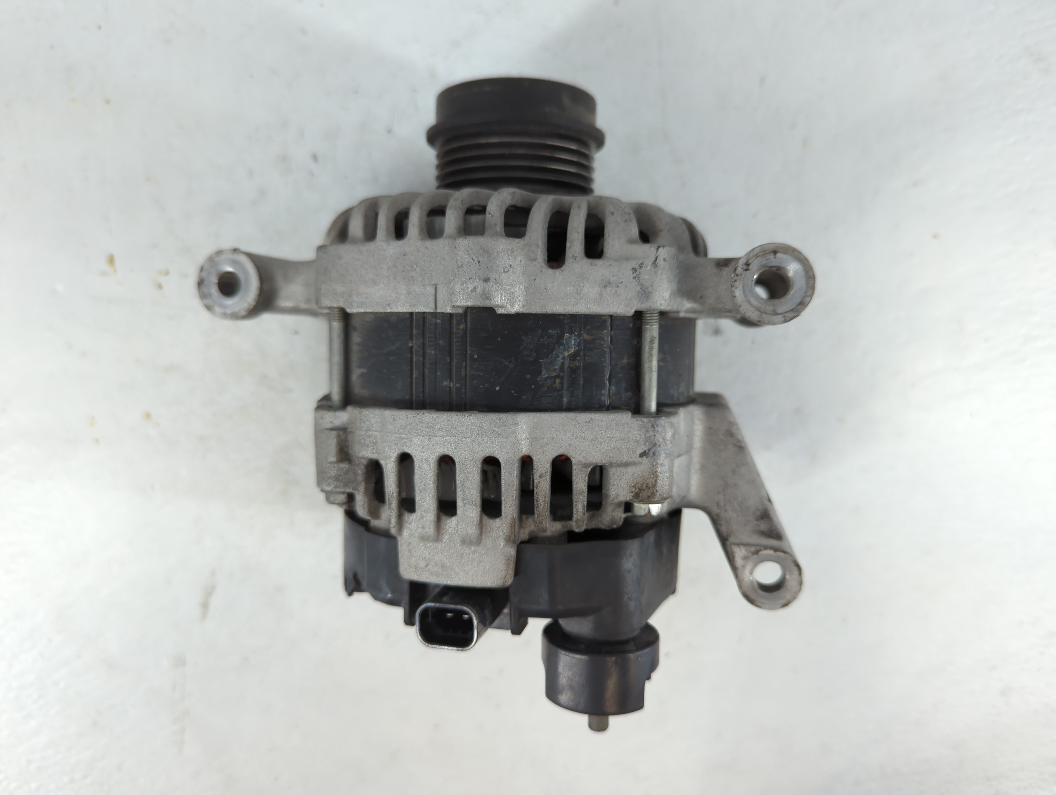 2016-2019 Chevrolet Cruze Alternator Replacement Generator Charging Assembly Engine OEM P/N:A005TV0182ZC 13515942 Fits OEM Used Auto Parts - Oemusedautoparts1.com