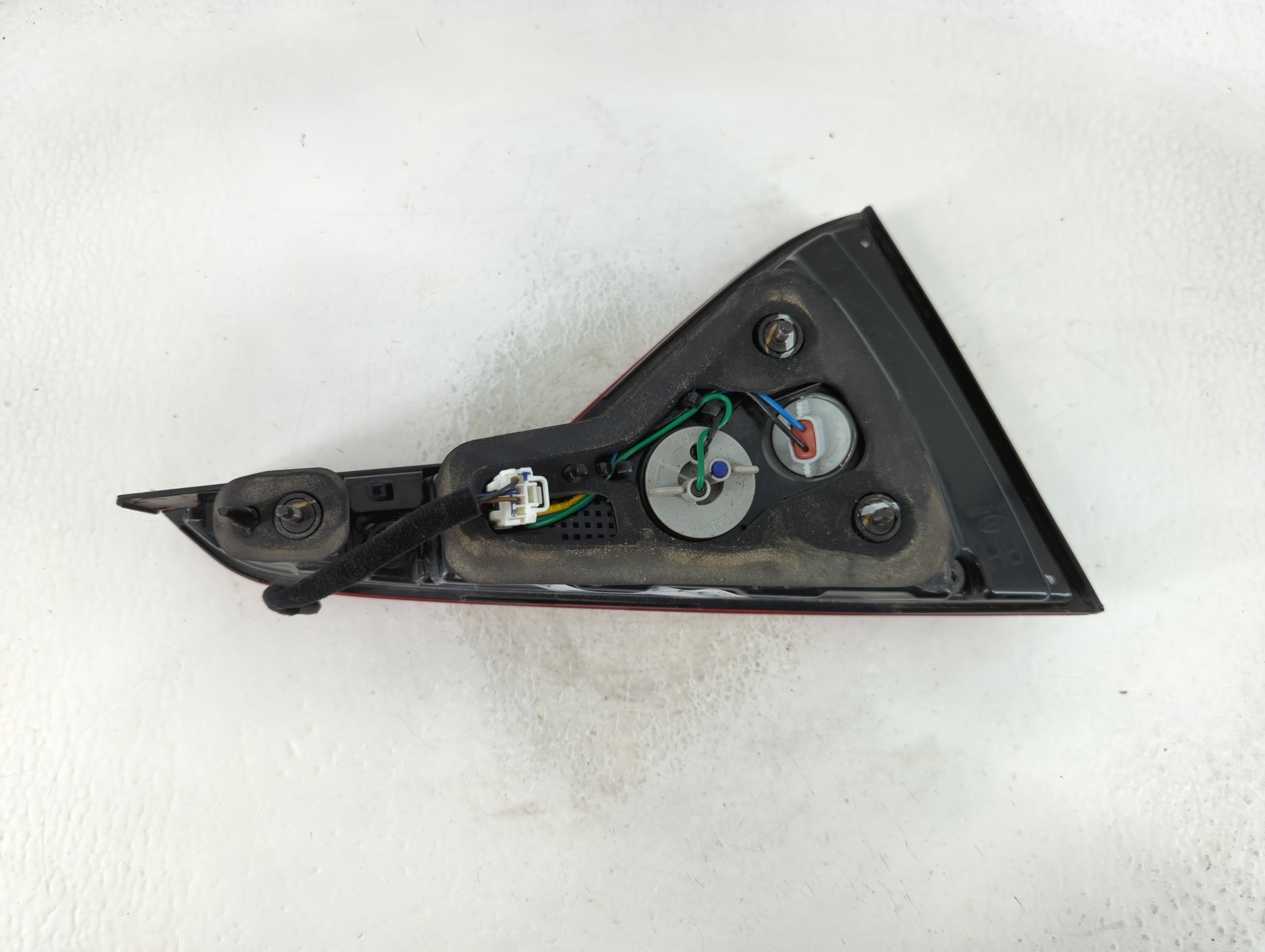 2016-2017 Hyundai Sonata Tail Light Assembly Passenger Right OEM Fits Fits 2016 2017 OEM Used Auto Parts - Oemusedautoparts1.com