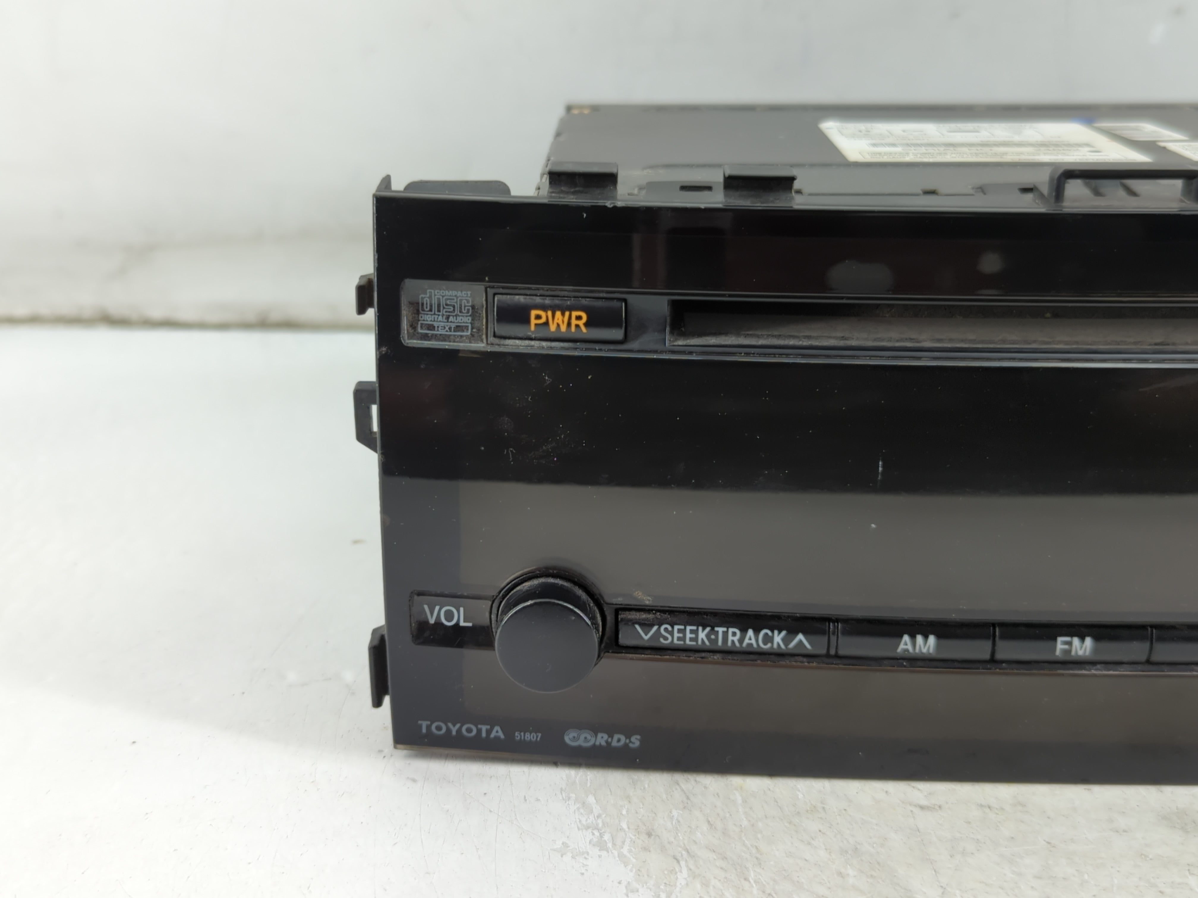 2004-2006 Toyota Prius Radio AM FM Cd Player Receiver Replacement P/N:86120-47090 Fits Fits 2004 2005 2006 OEM Used Auto Parts - Oemusedautoparts1.com