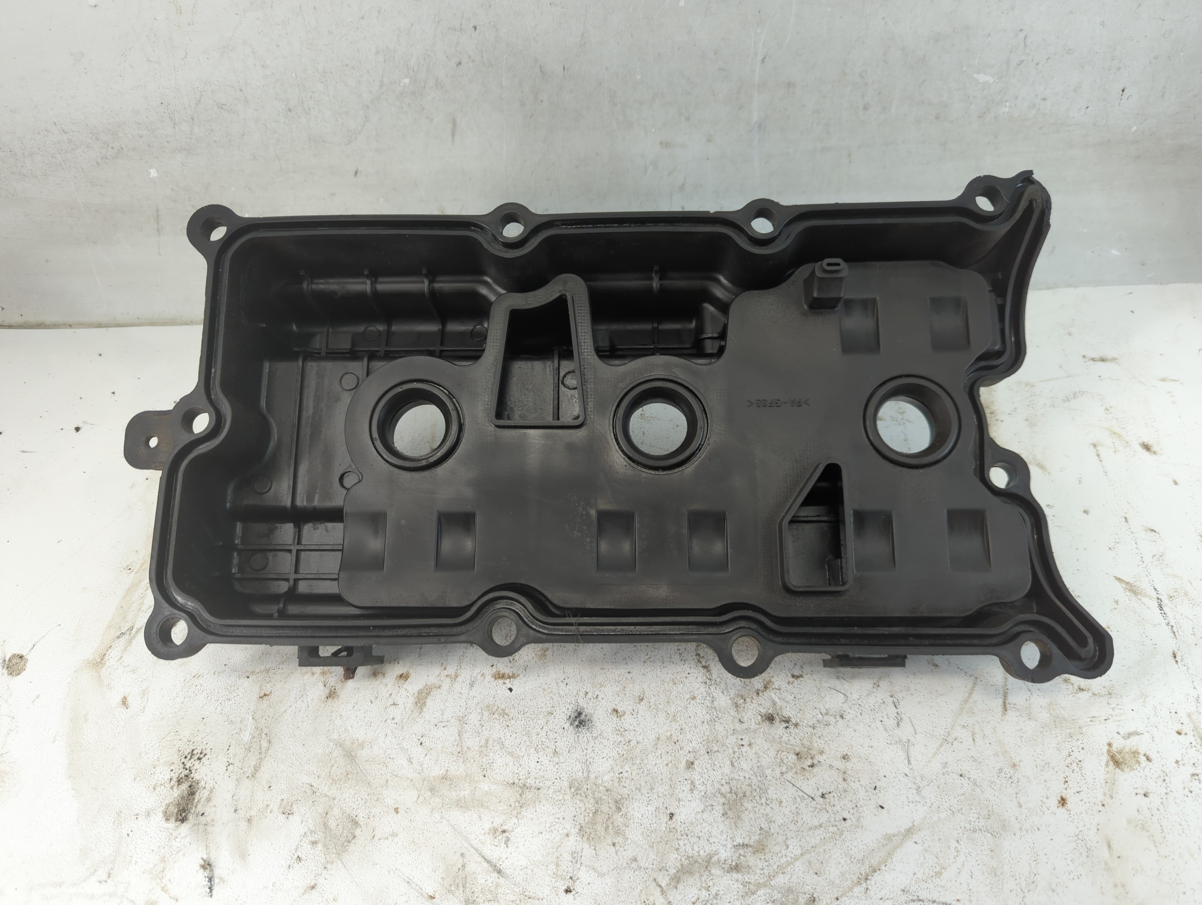 2009 Nissan Quest Passenger Right Cylinder Head Valve Cover Fits OEM Used Auto Parts - Oemusedautoparts1.com