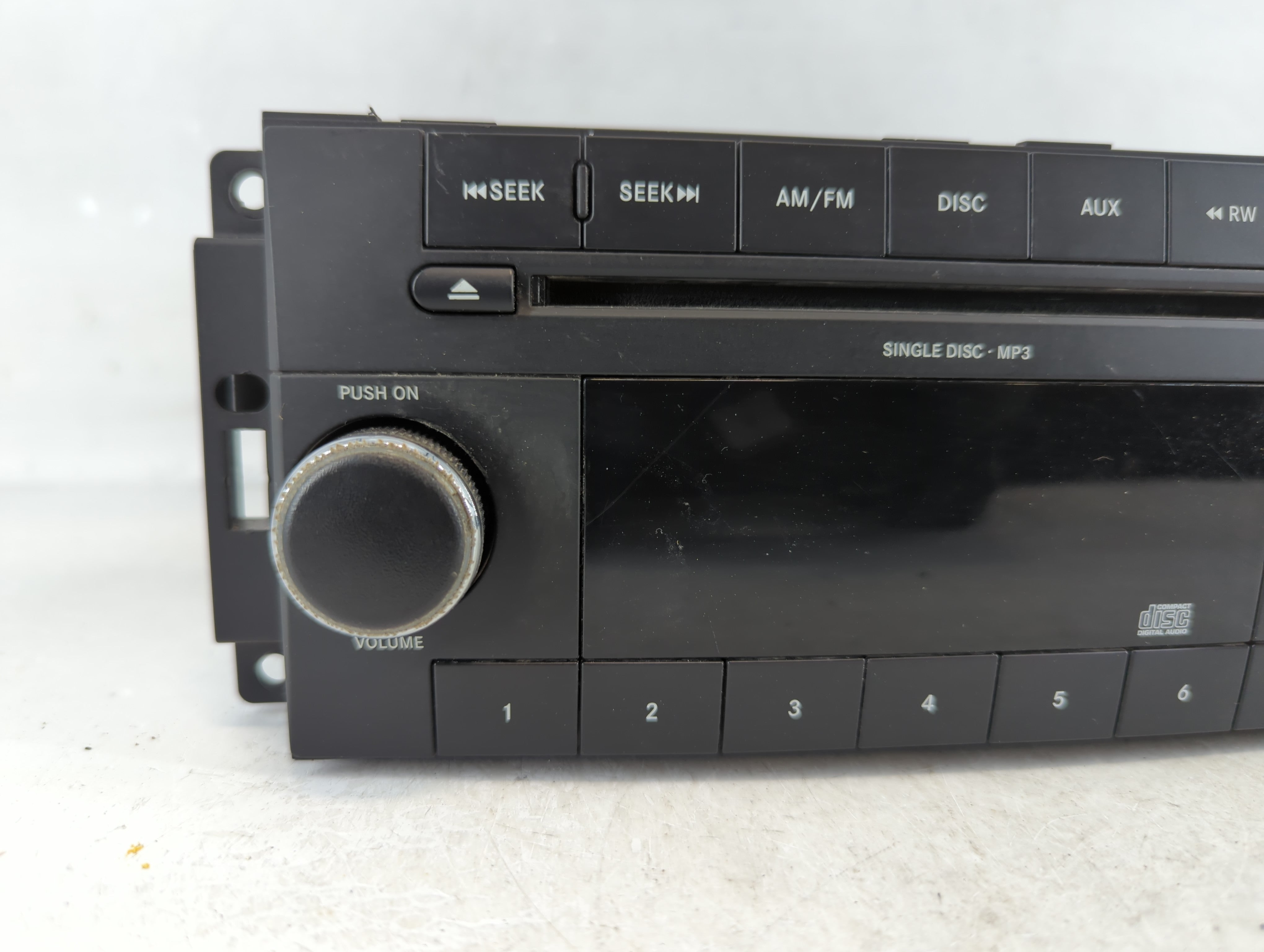 2009-2010 Jeep Patriot Radio AM FM Cd Player Receiver Replacement P/N:P68021159AD Fits Fits 2009 2010 OEM Used Auto Parts - Oemusedautoparts1.com