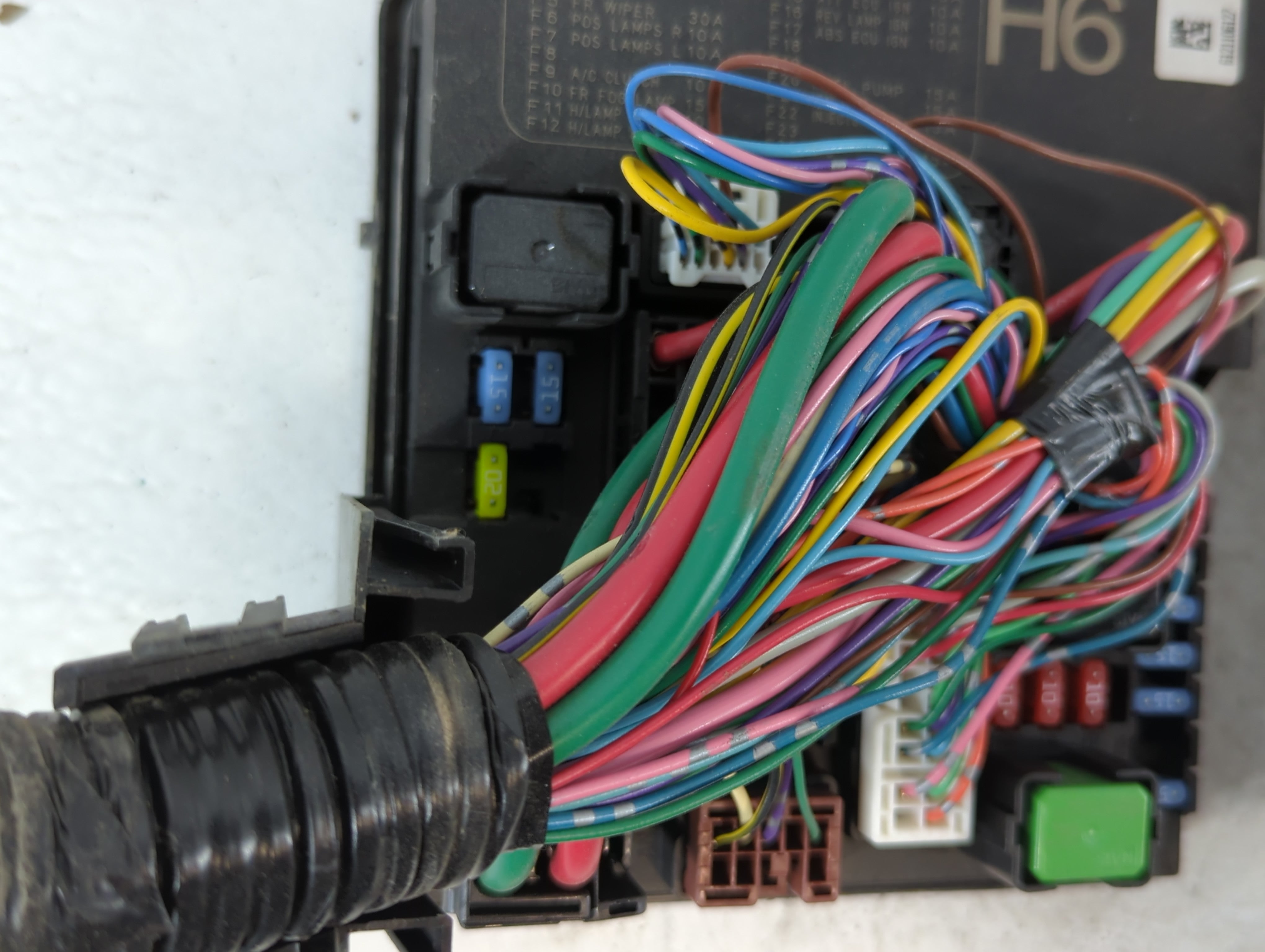2013-2019 Nissan Sentra Fusebox Fuse Box Panel Relay Module P/N:284B7 3RA3B Fits Fits 2013 2014 2015 2016 2017 2018 2019 OEM Used Auto Parts - Oemusedautoparts1.com