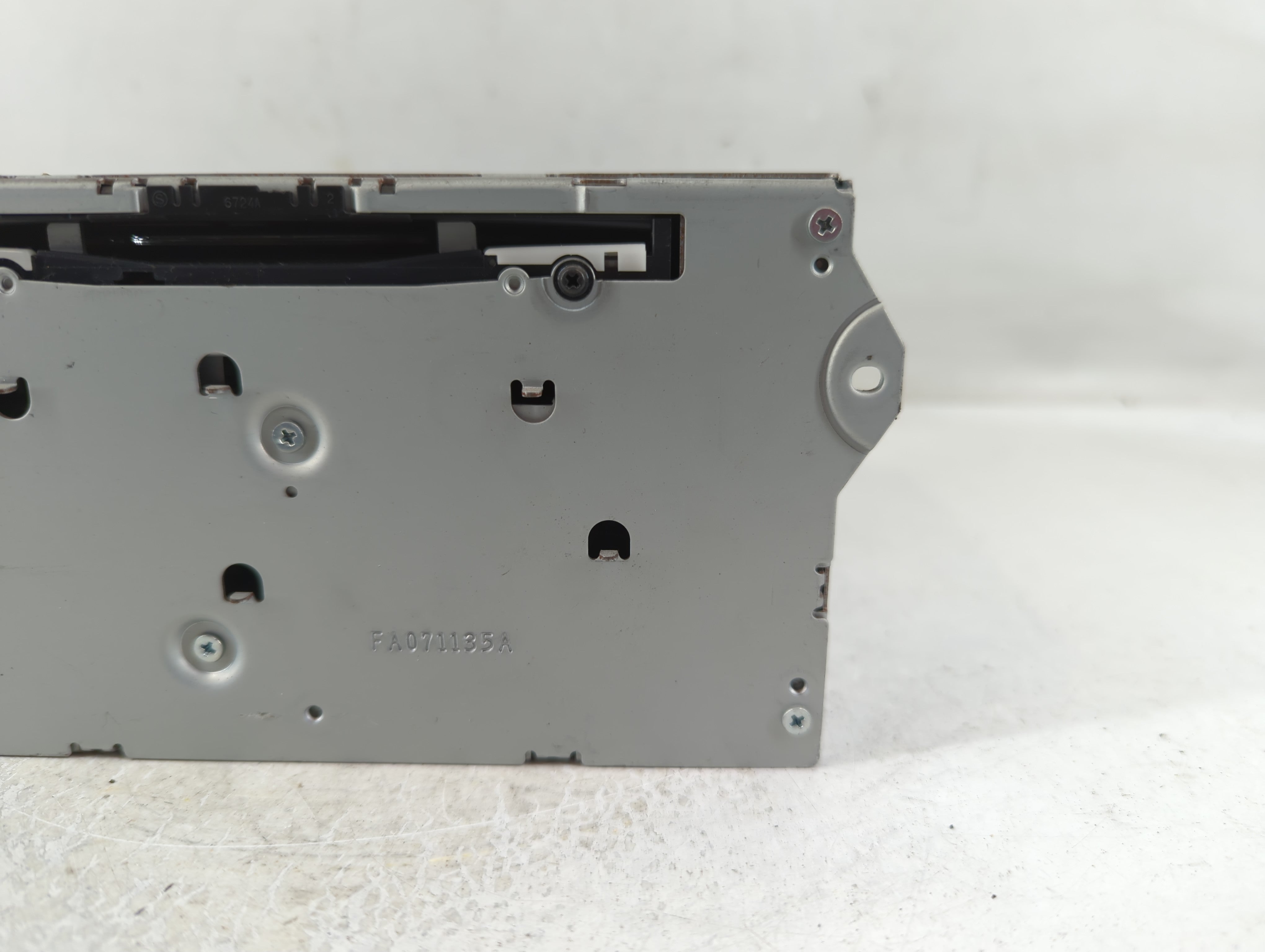2013-2014 Nissan Quest Radio AM FM Cd Player Receiver Replacement P/N:2591A 1JA5C 28185 1JA2A Fits Fits 2013 2014 OEM Used Auto Parts - Oemusedautoparts1.com