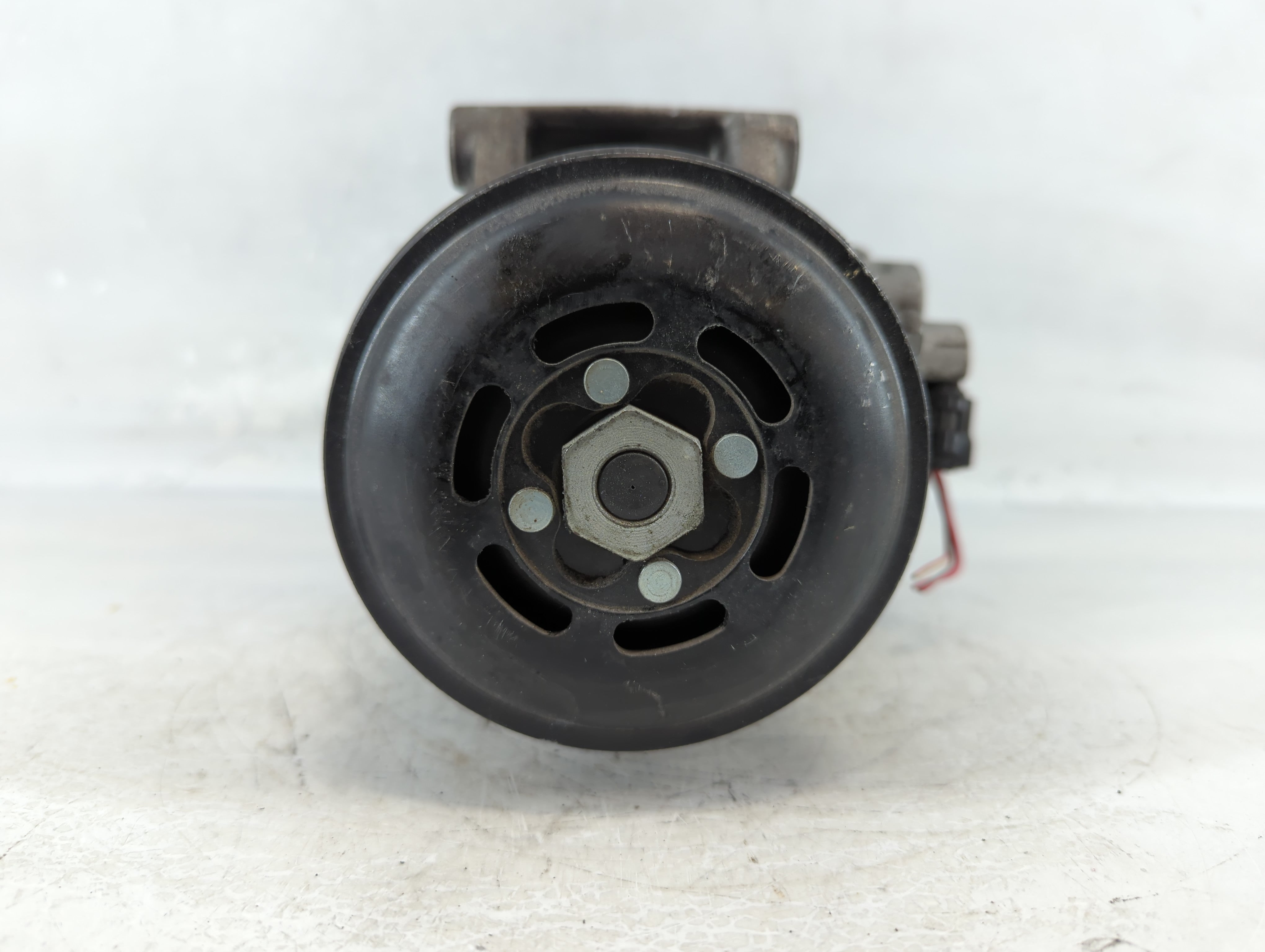 2013-2016 Subaru Legacy Air Conditioning A/c Ac Compressor Oem - Oemusedautoparts1.com