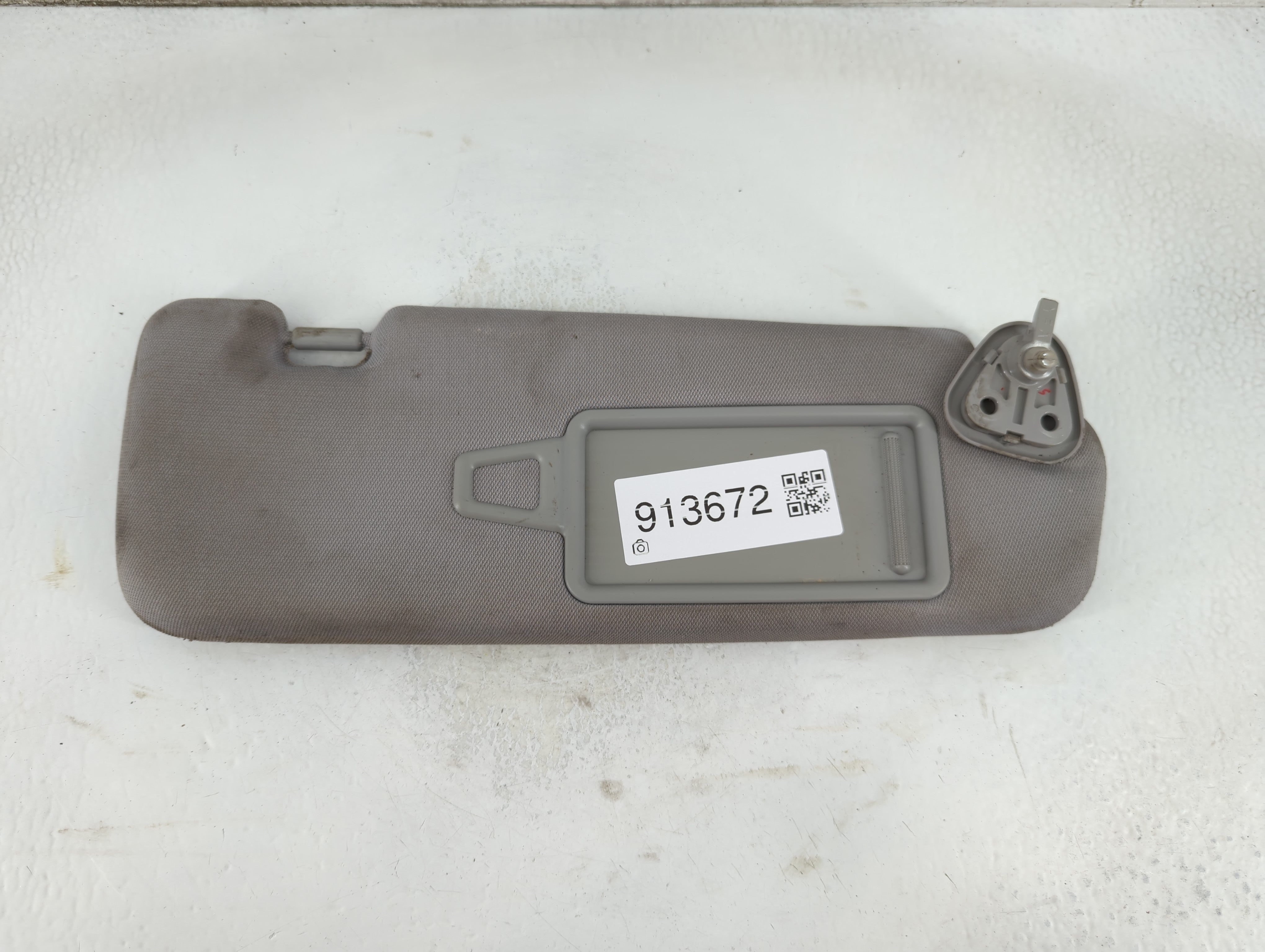 2011-2014 Hyundai Sonata Sun Visor Shade Replacement Passenger Right Mirror Fits Fits 2011 2012 2013 2014 OEM Used Auto Parts - Oemusedautoparts1.com