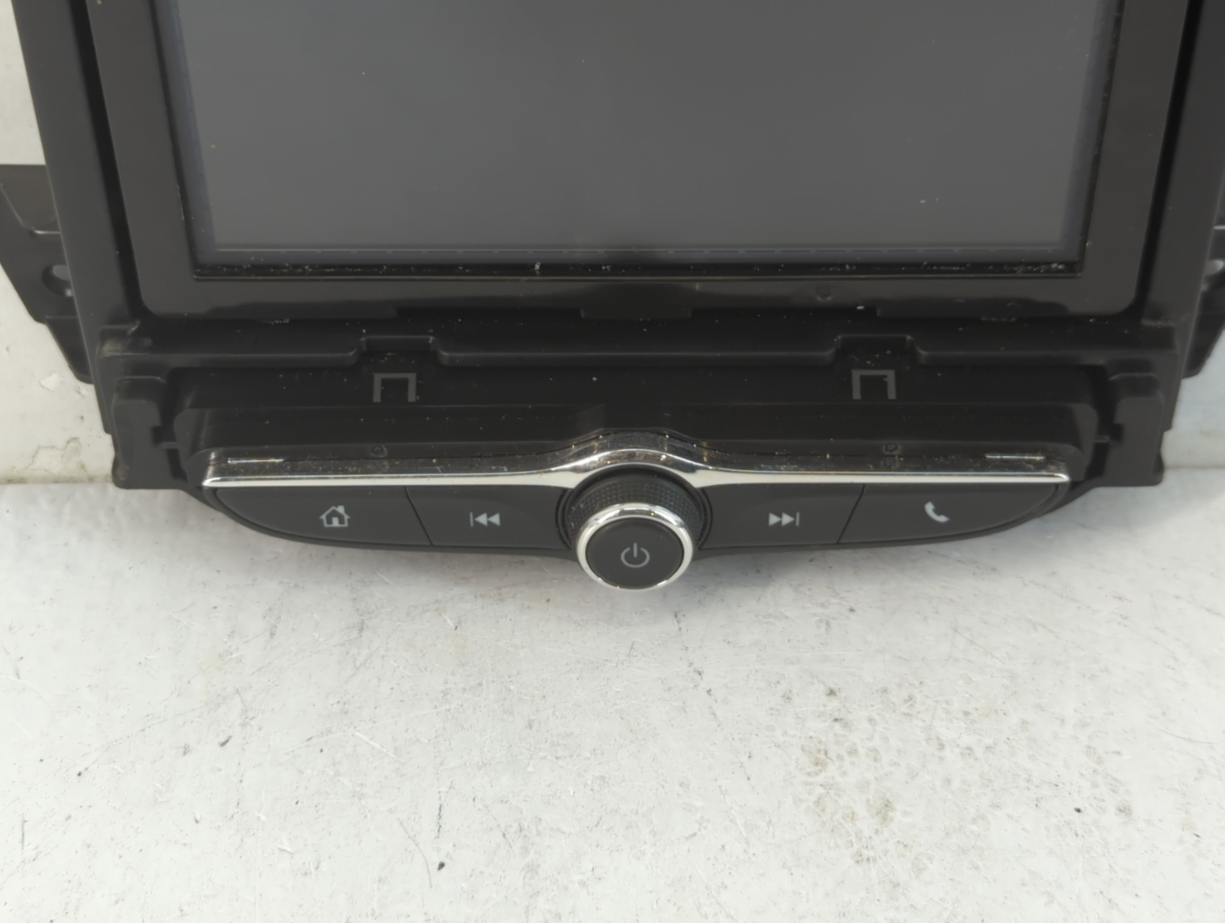 2016-2019 Chevrolet Spark Radio AM FM Cd Player Receiver Replacement P/N:555343750 42430301 Fits Fits 2016 2017 2018 2019 OEM Used Auto Parts - Oemusedautoparts1.com