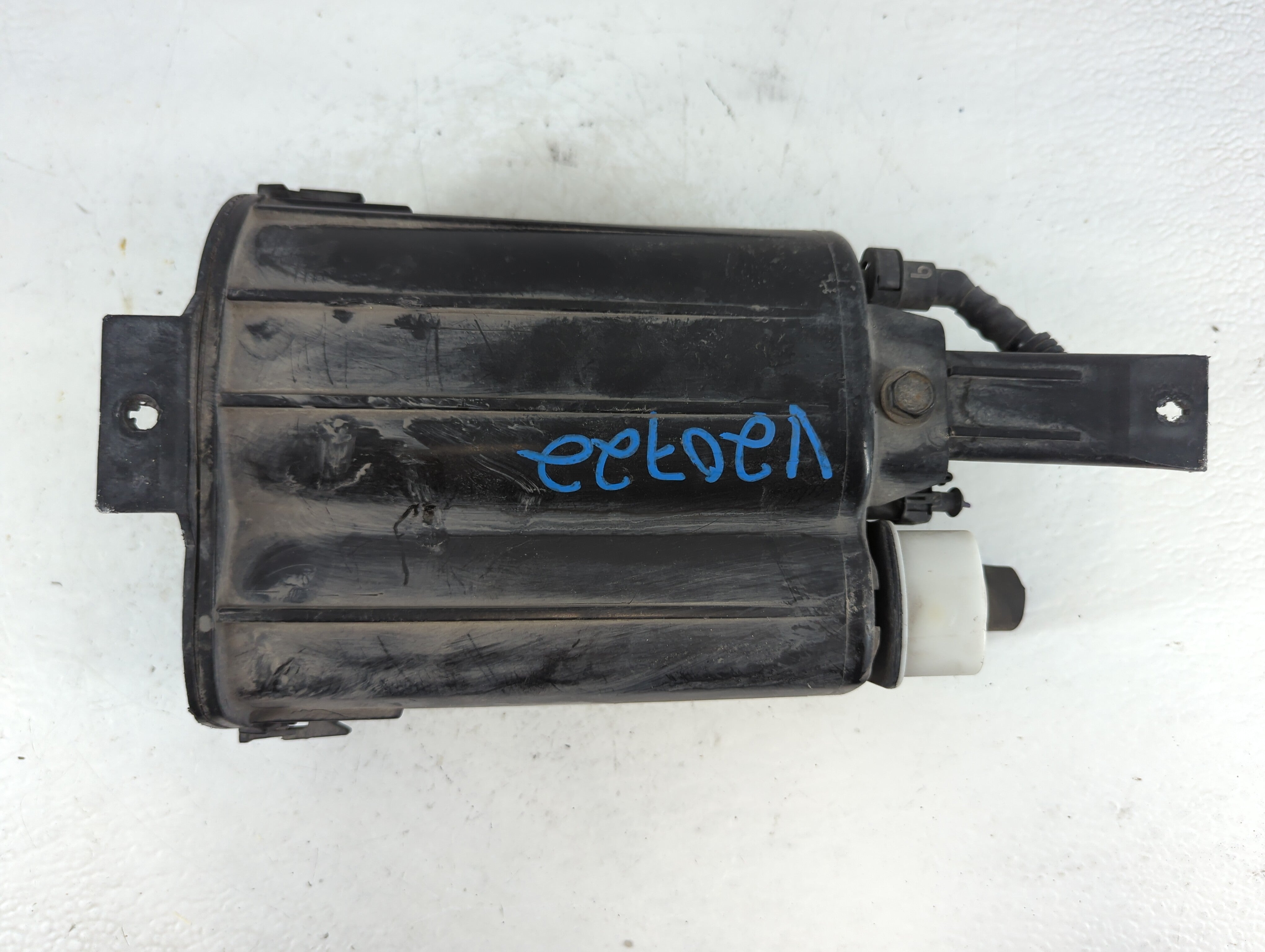 2014 Jeep Patriot Fuel Vapor Charcoal Canister - Oemusedautoparts1.com