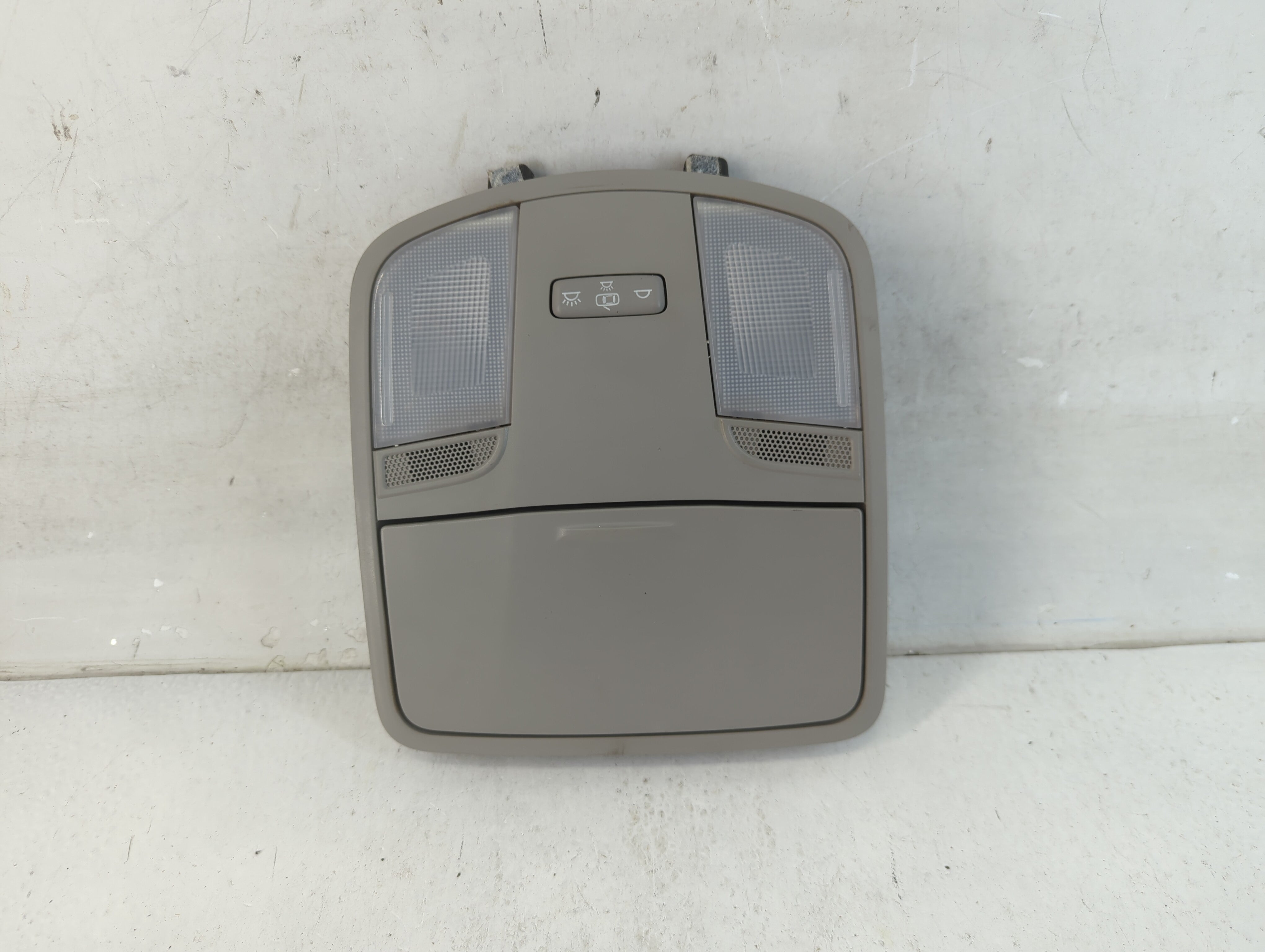 2018 Hyundai Ioniq Overhead Roof Console - Oemusedautoparts1.com