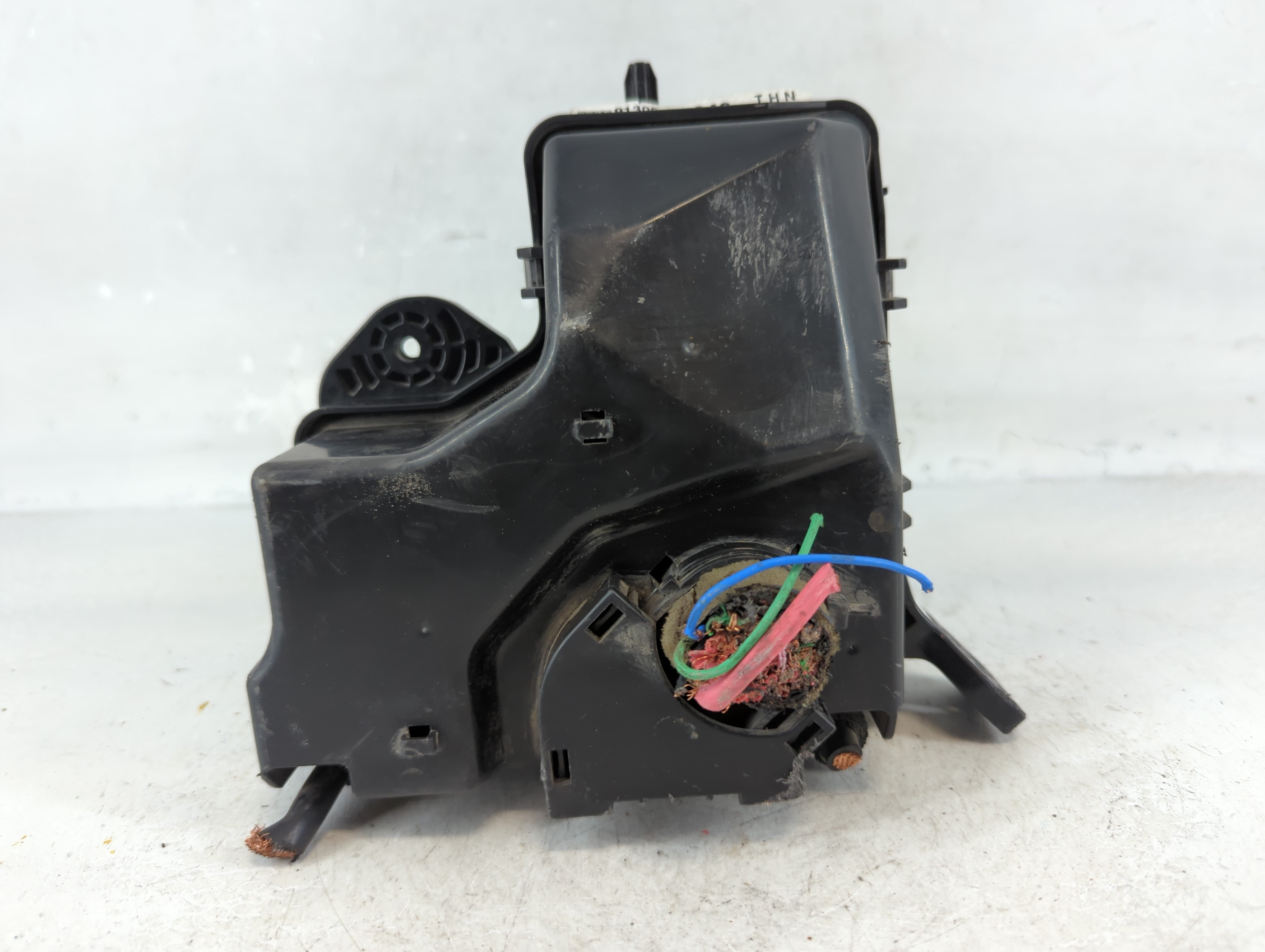 2015-2017 Hyundai Veloster Fusebox Fuse Box Panel Relay Module P/N:91305 2V137 Fits Fits 2015 2016 2017 OEM Used Auto Parts - Oemusedautoparts1.com
