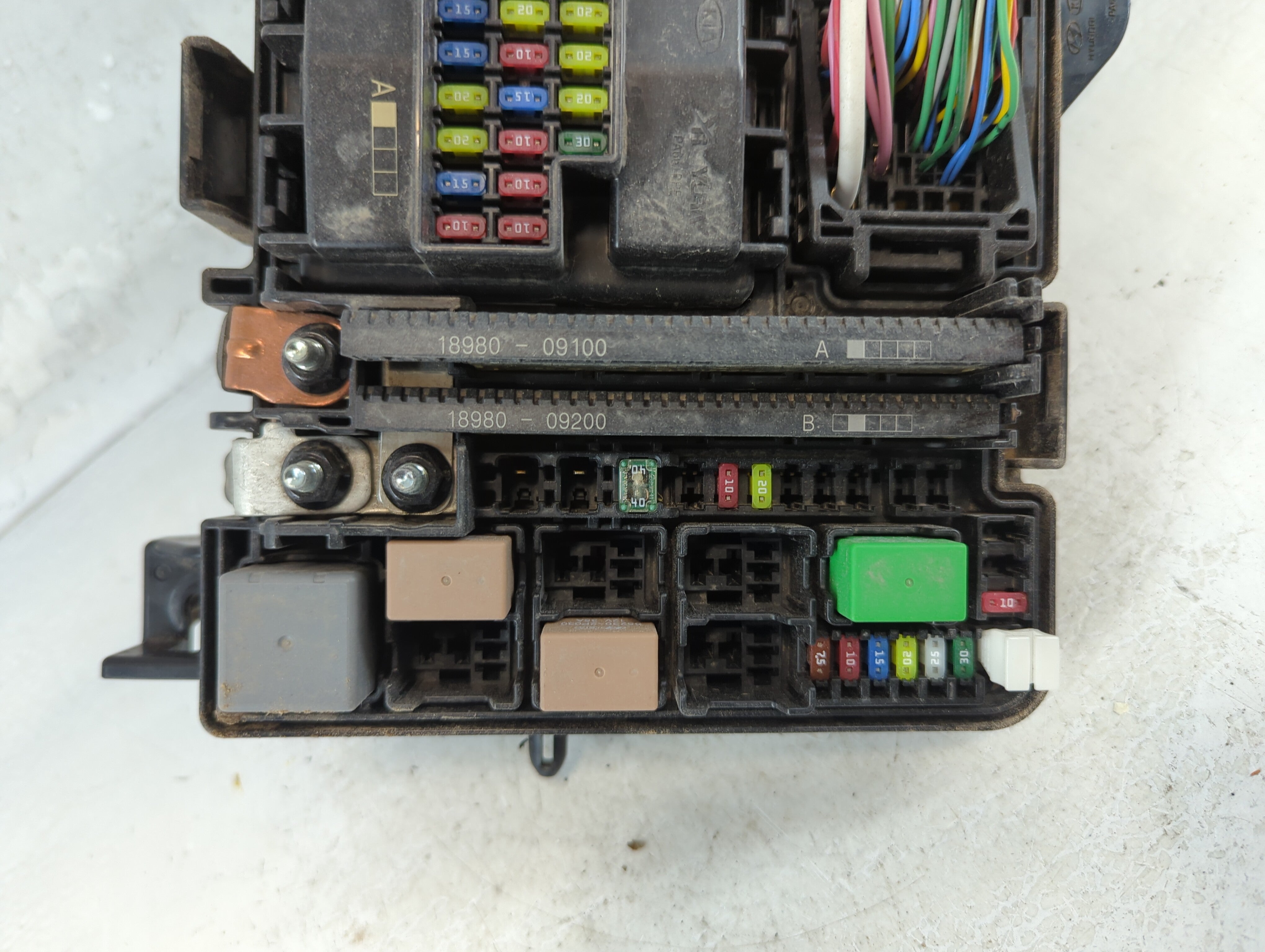 2016-2017 Hyundai Sonata Fusebox Fuse Box Panel Relay Module P/N:91204 E6161 Fits Fits 2016 2017 OEM Used Auto Parts - Oemusedautoparts1.com