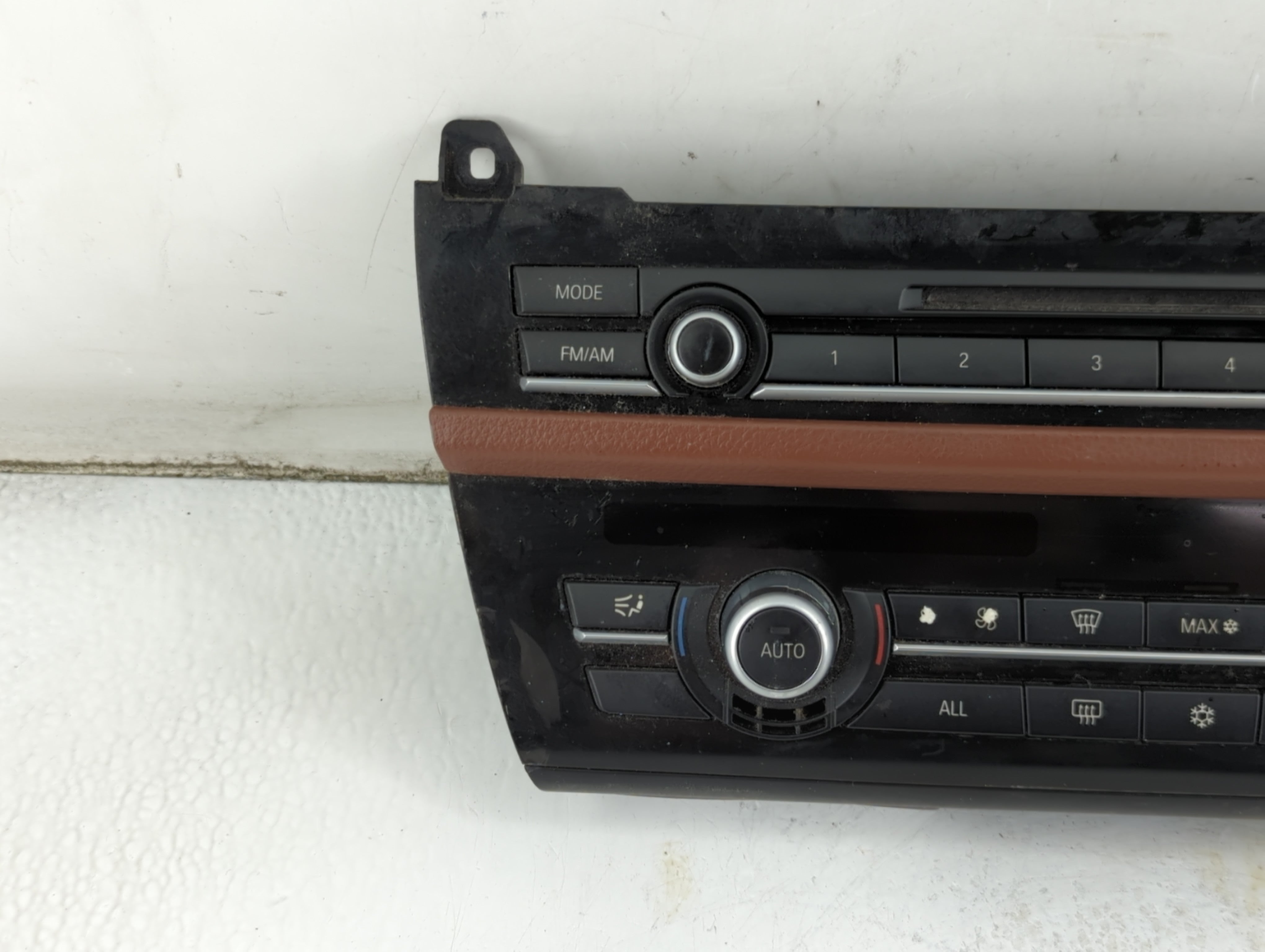 2011-2016 Bmw 535i Climate Control Module Temperature AC/Heater Replacement P/N:14042012 9285334-01 Fits OEM Used Auto Parts - Oemusedautoparts1.com
