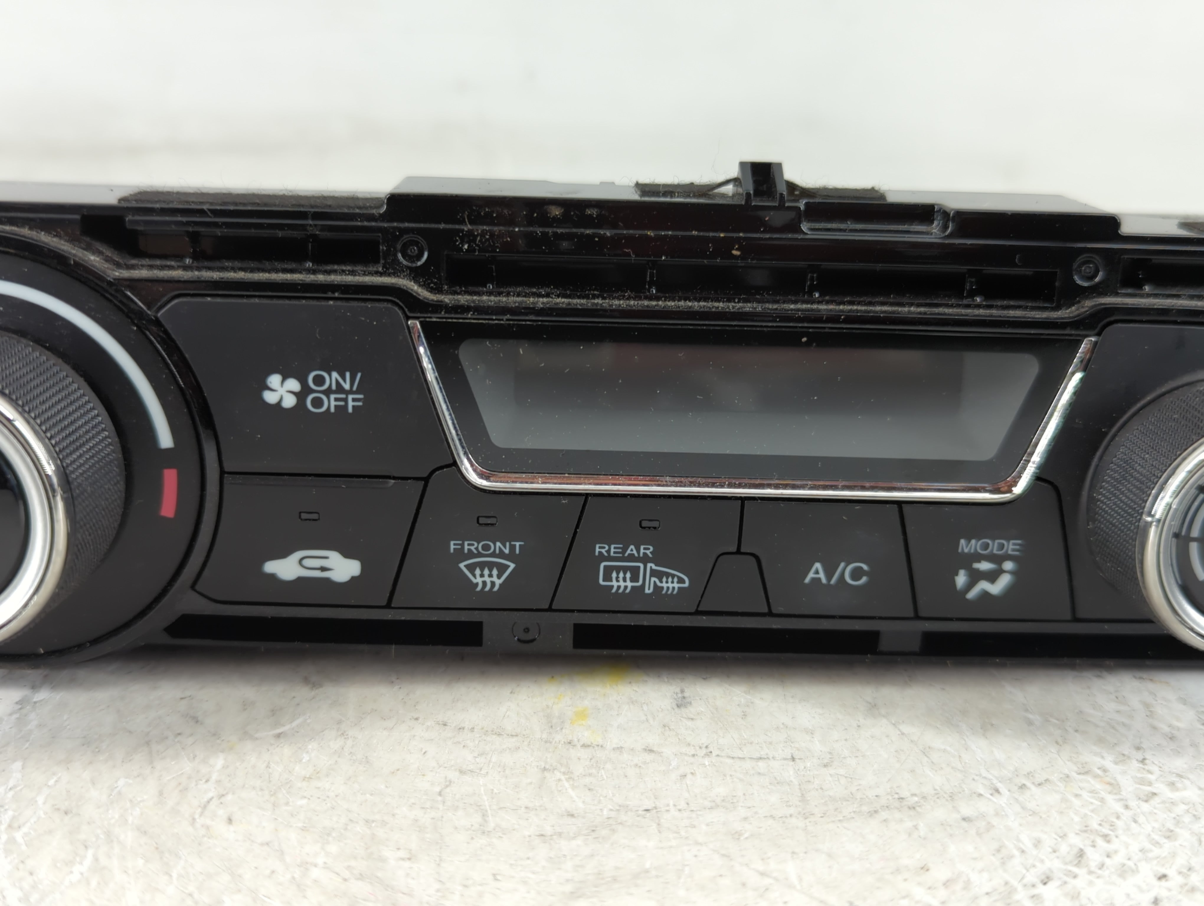 2013-2015 Honda Civic Climate Control Module Temperature AC/Heater Replacement P/N:28014G A62 NH-587L Fits Fits 2013 2014 2015 OEM Used Auto Parts - Oemusedautoparts1.com
