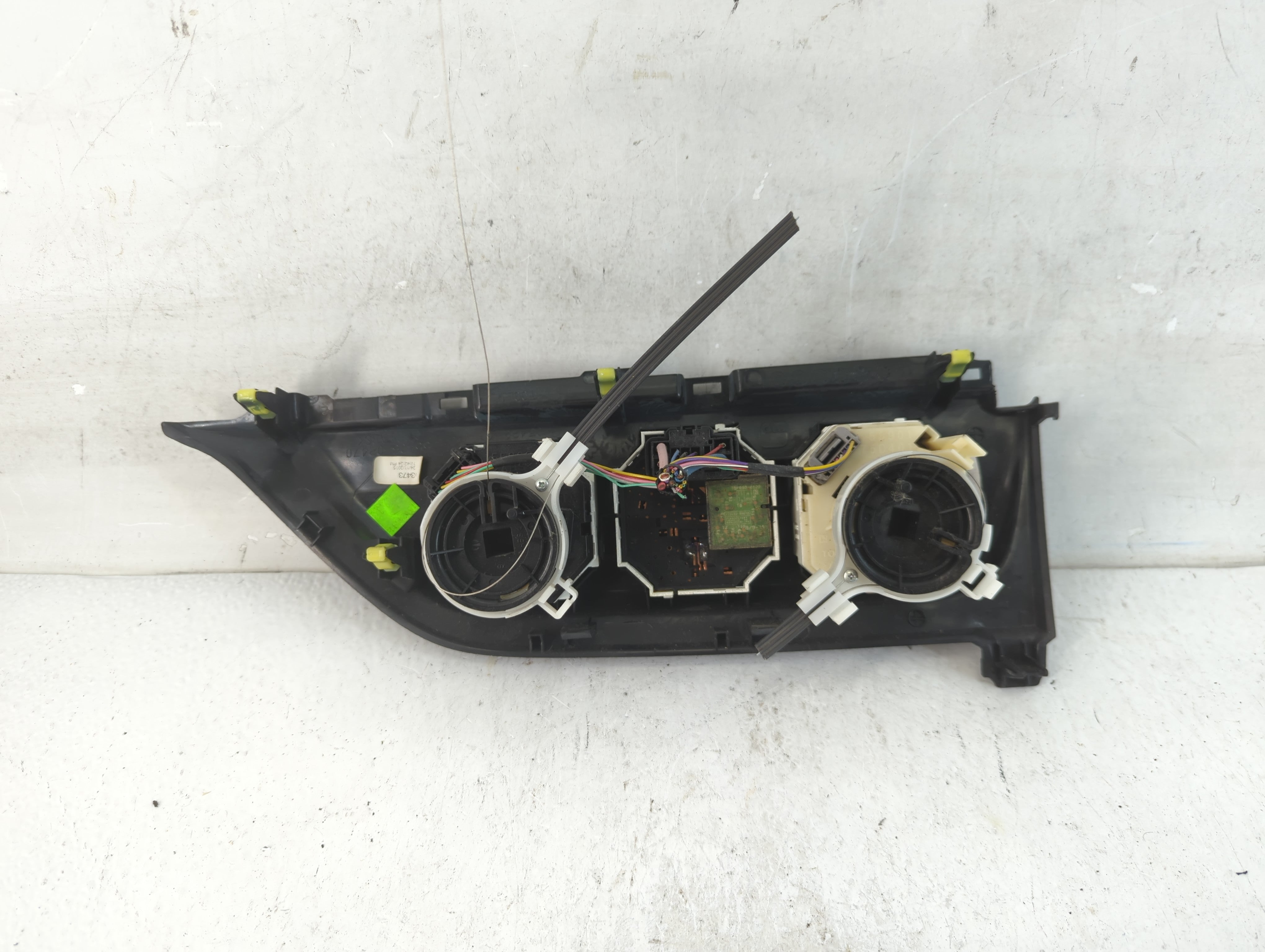 2014-2019 Toyota Corolla Climate Control Module Temperature AC/Heater Replacement Fits Fits 2013 2014 2015 2016 2017 2018 2019 OEM Used Auto Parts - Oemusedautoparts1.com