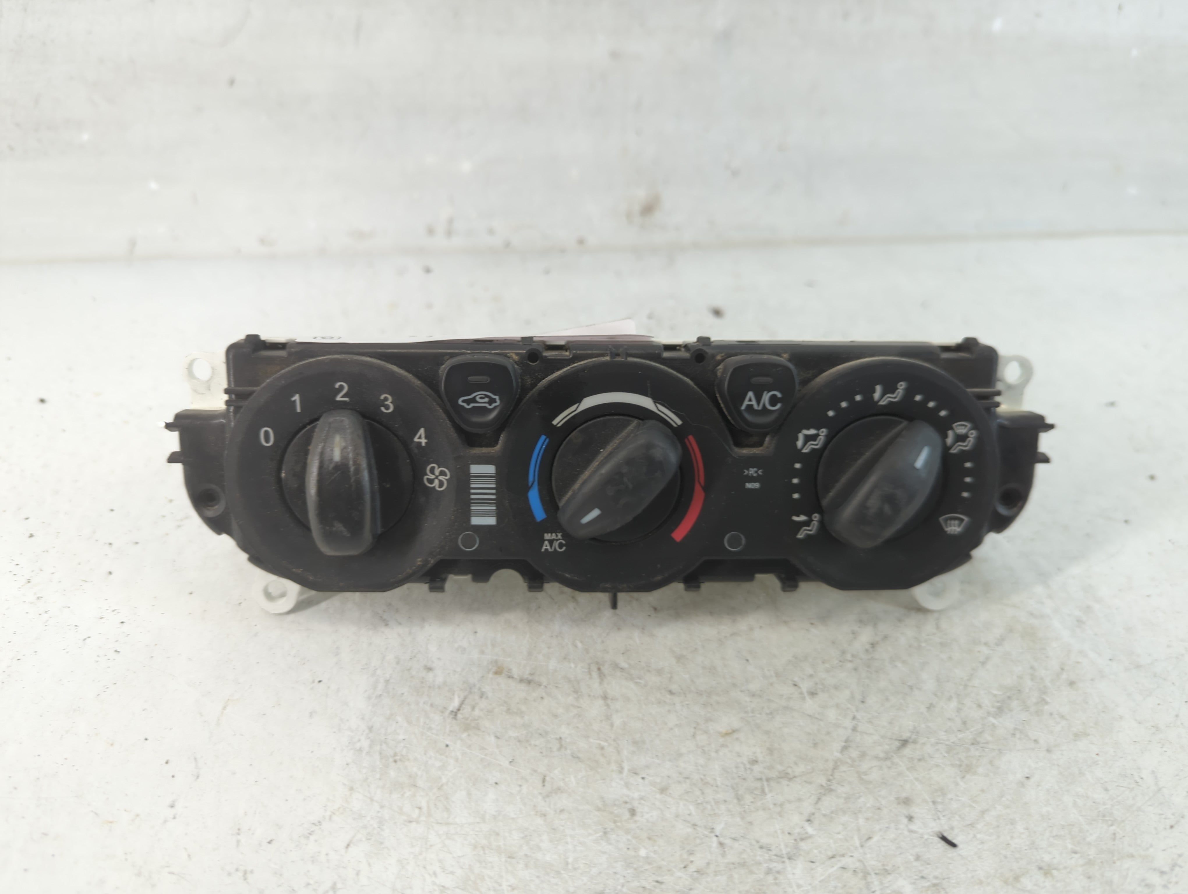 2015-2019 Ford Transit-250 Climate Control Module Temperature AC/Heater Replacement P/N:BK2T 18549 Fits OEM Used Auto Parts - Oemusedautoparts1.com