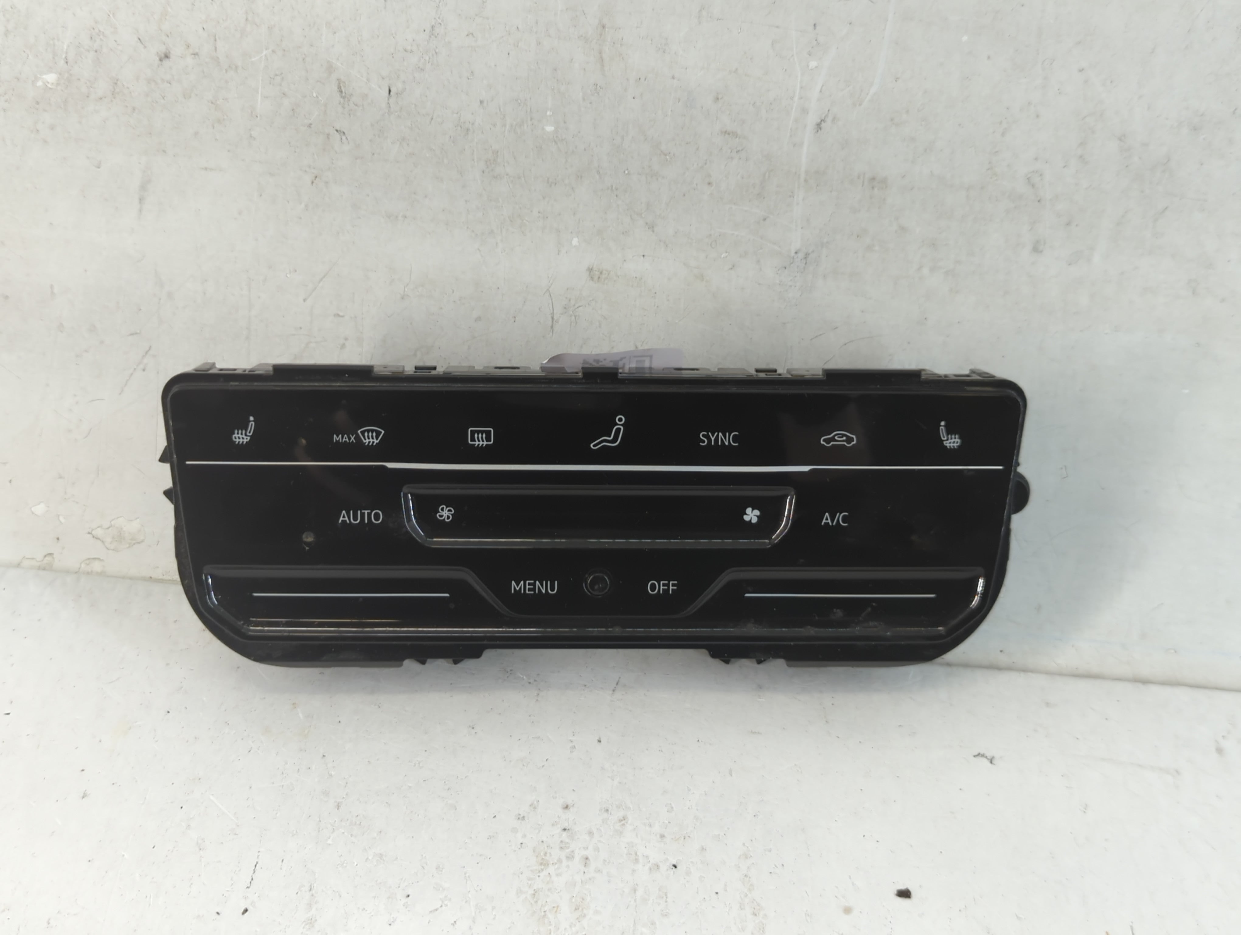 2022 Volkswagen Tiguan Climate Control Module Temperature AC/Heater Replacement P/N:A00789894 90160-256, 5NA.907.004 AP Fits OEM Used Auto Parts - Oemusedautoparts1.com