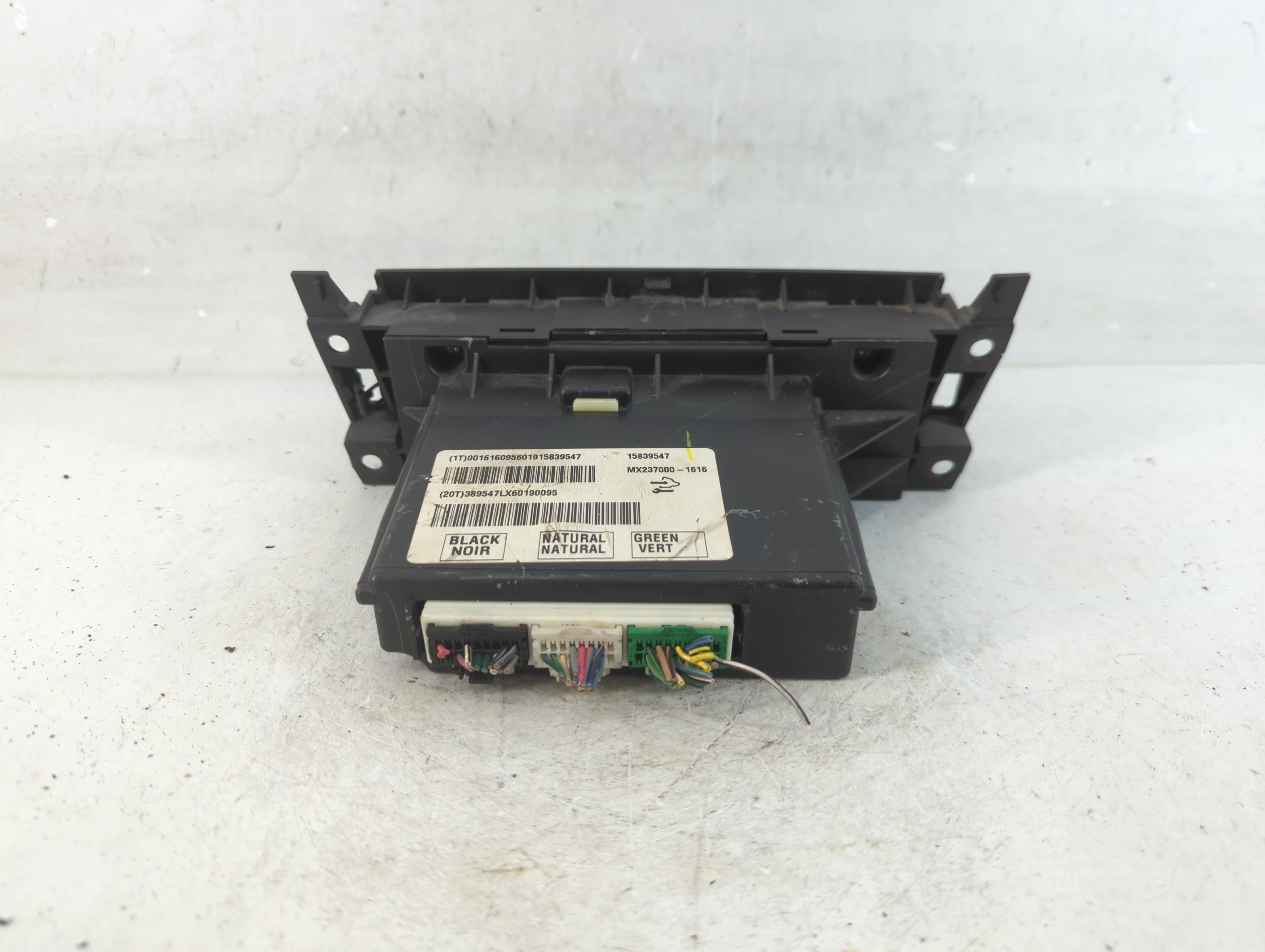 2006 Cadillac Dts Climate Control Module Temperature AC/Heater Replacement P/N:15839547 Fits OEM Used Auto Parts - Oemusedautoparts1.com