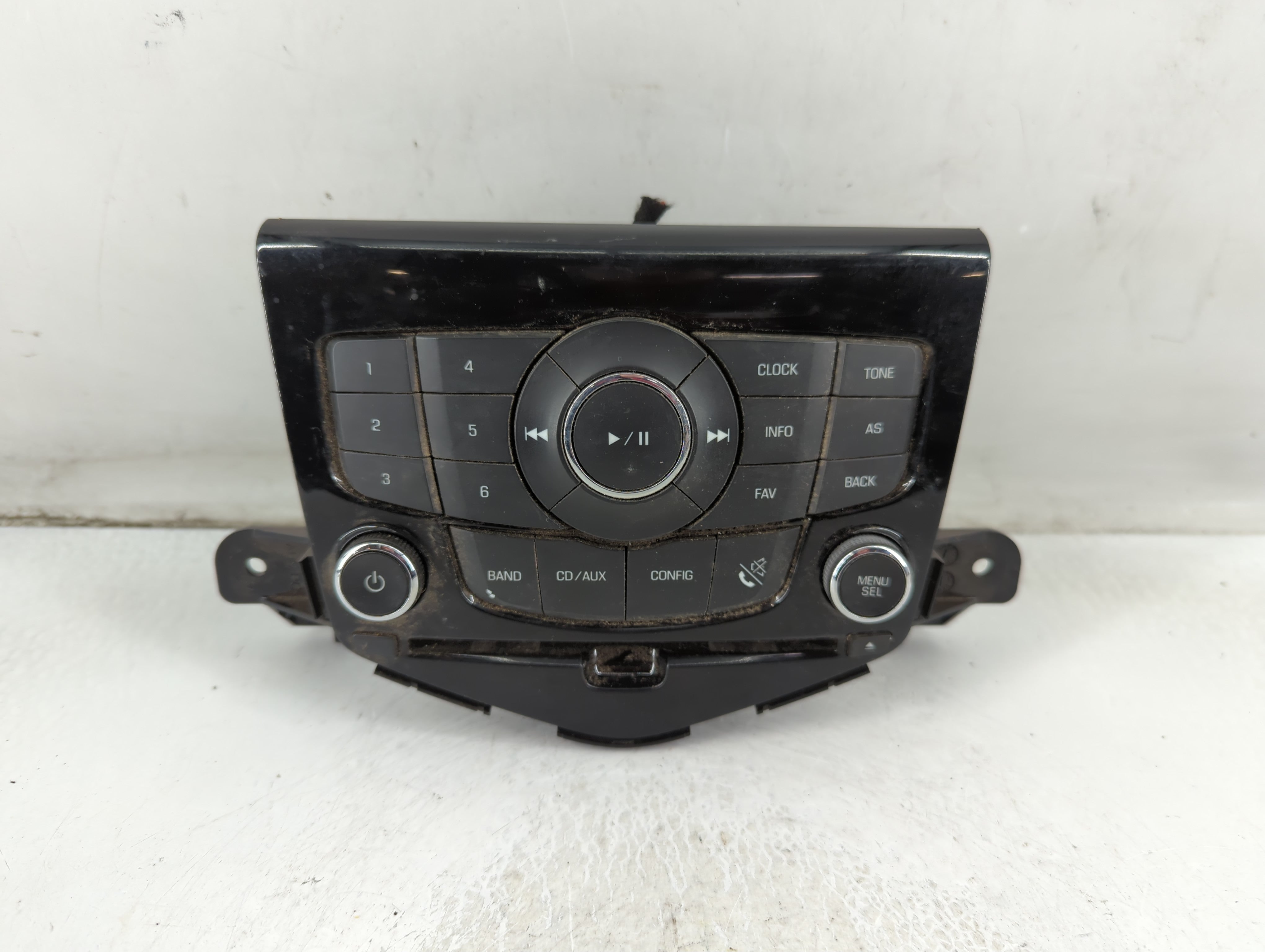 2011-2016 Chevrolet Cruze Radio AM FM Cd Player Receiver Replacement P/N:95914367 Fits Fits 2011 2012 2013 2014 2015 2016 OEM Used Auto Parts - Oemusedautoparts1.com