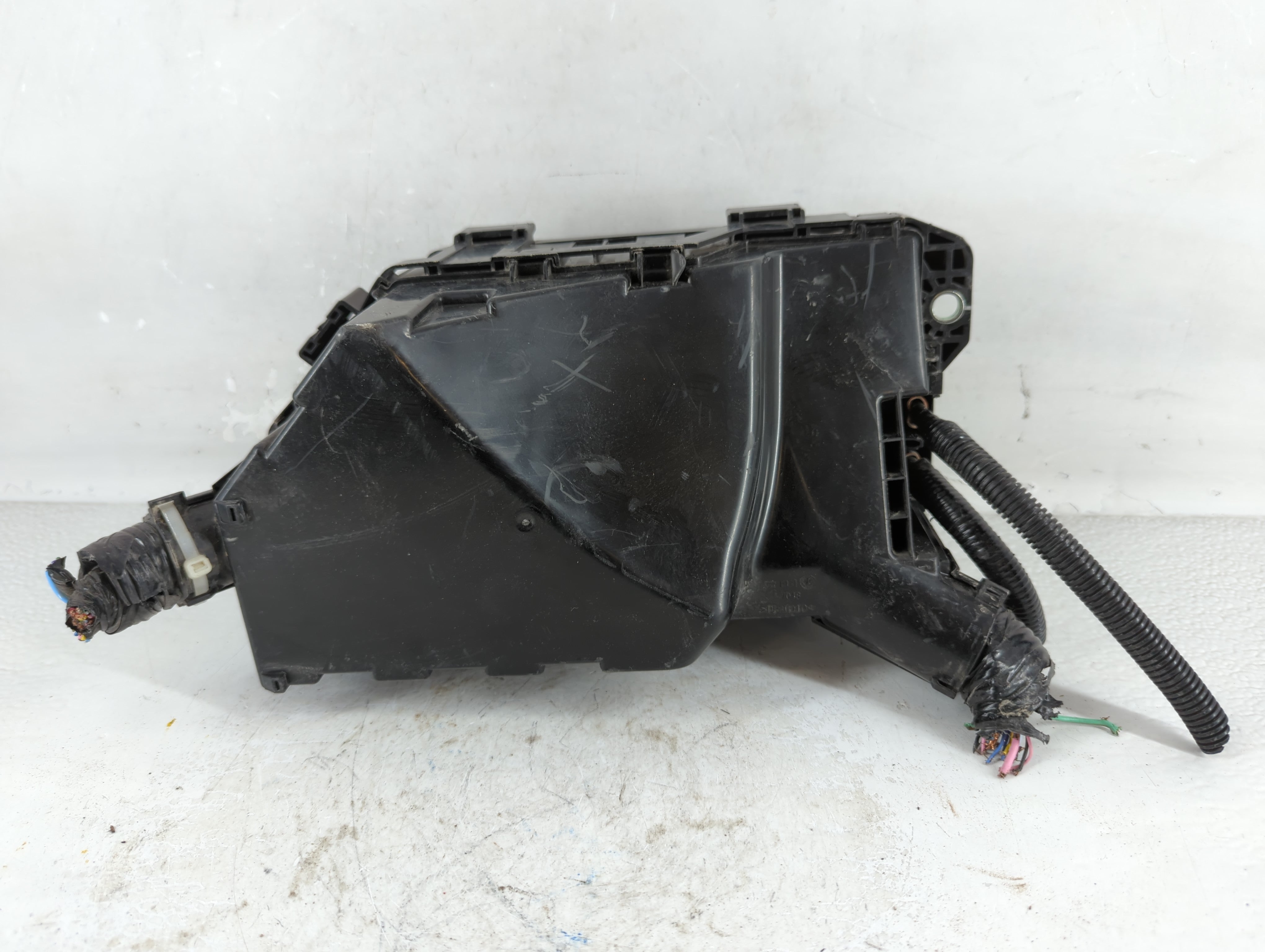 2021 Honda Accord Fusebox Fuse Box Panel Relay Module P/N:7470-5366 30-TVA-A011 Fits Fits 2003 2004 2005 OEM Used Auto Parts - Oemusedautoparts1.com