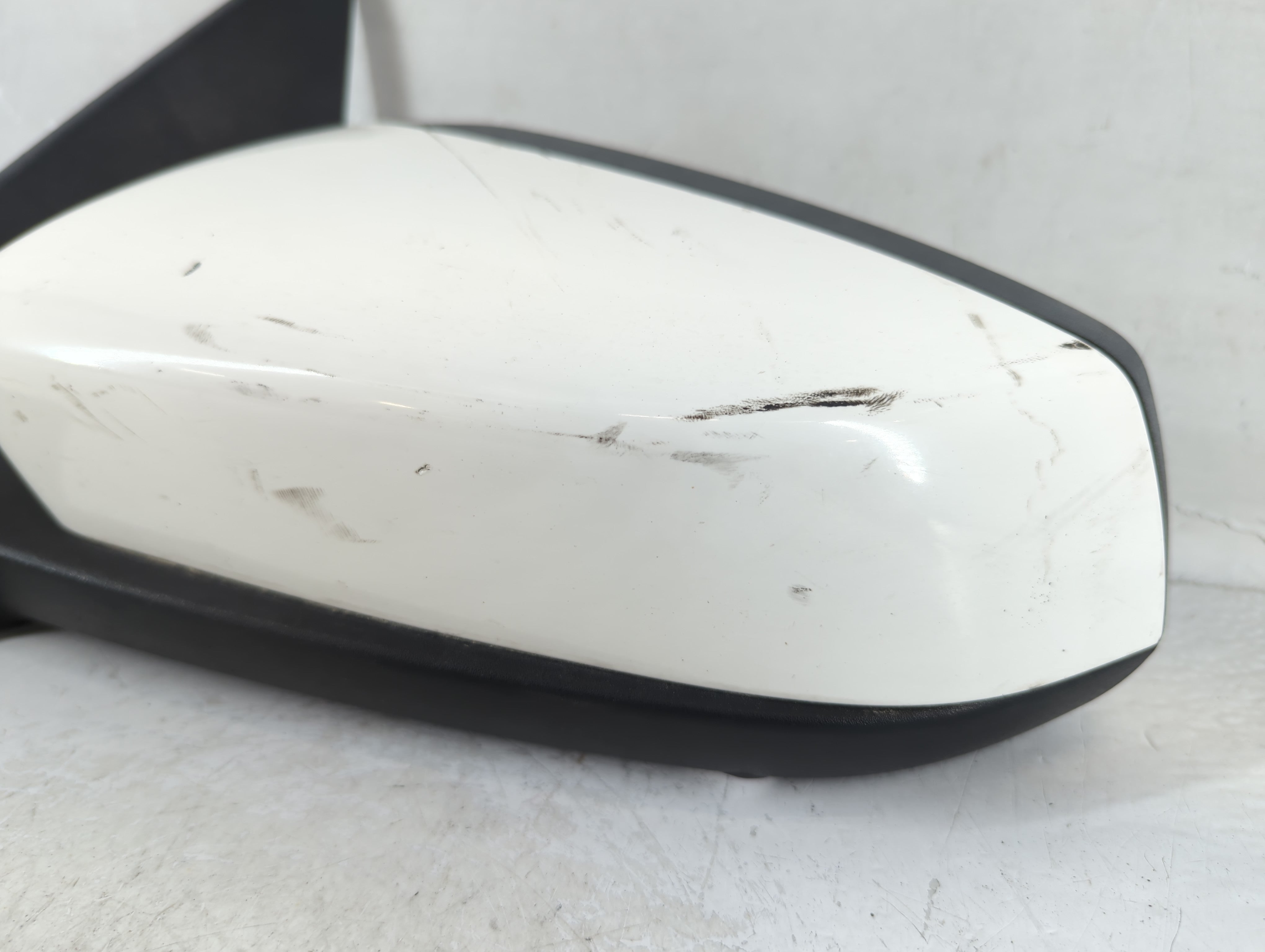 2010 Ford Mustang Side Mirror Replacement Driver Left View Door Mirror P/N:613083 Fits OEM Used Auto Parts - Oemusedautoparts1.com