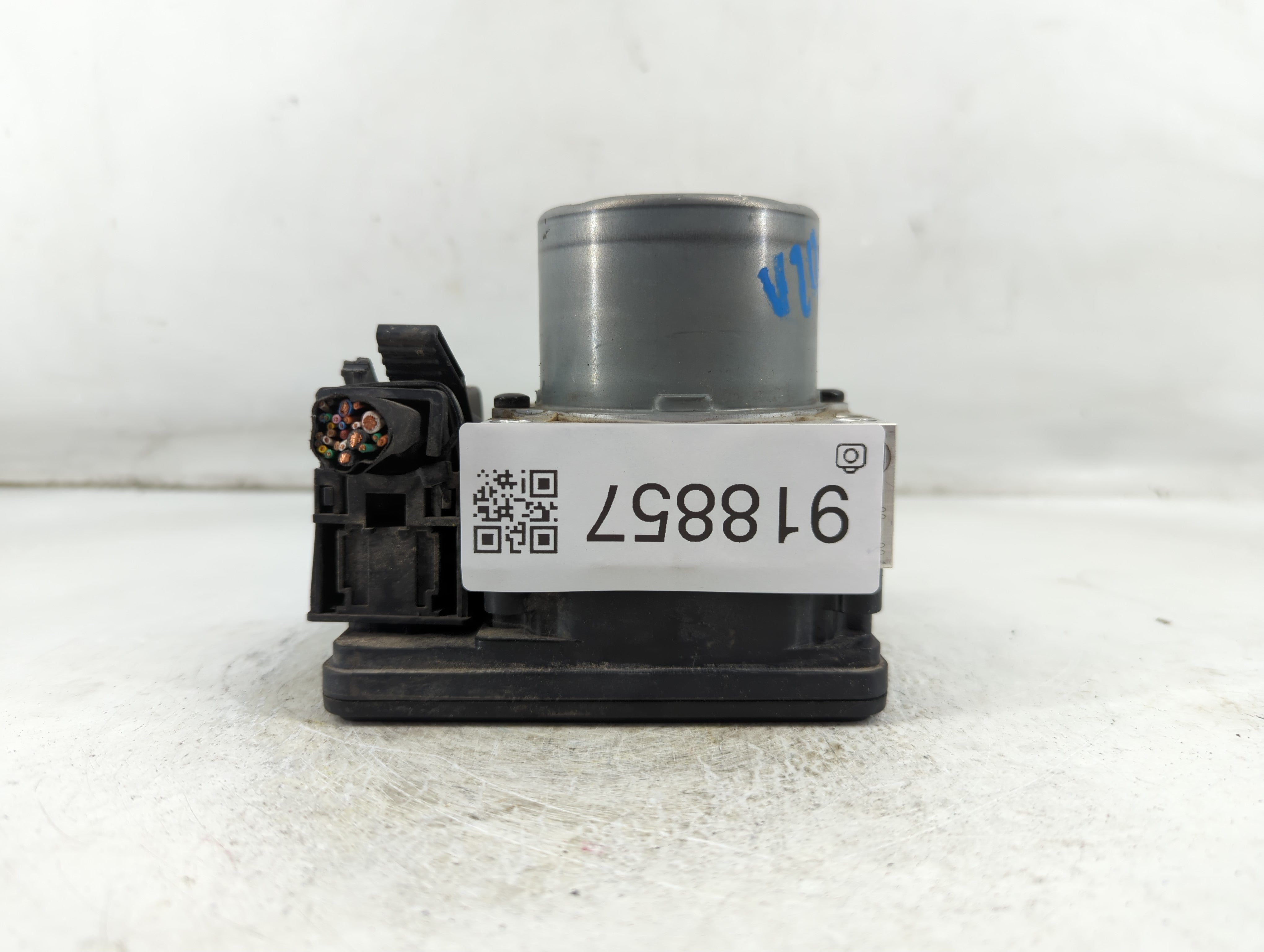 2014-2015 Hyundai Tucson ABS Pump Control Module Replacement P/N:58920-23820 Fits Fits 2014 2015 OEM Used Auto Parts - Oemusedautoparts1.com