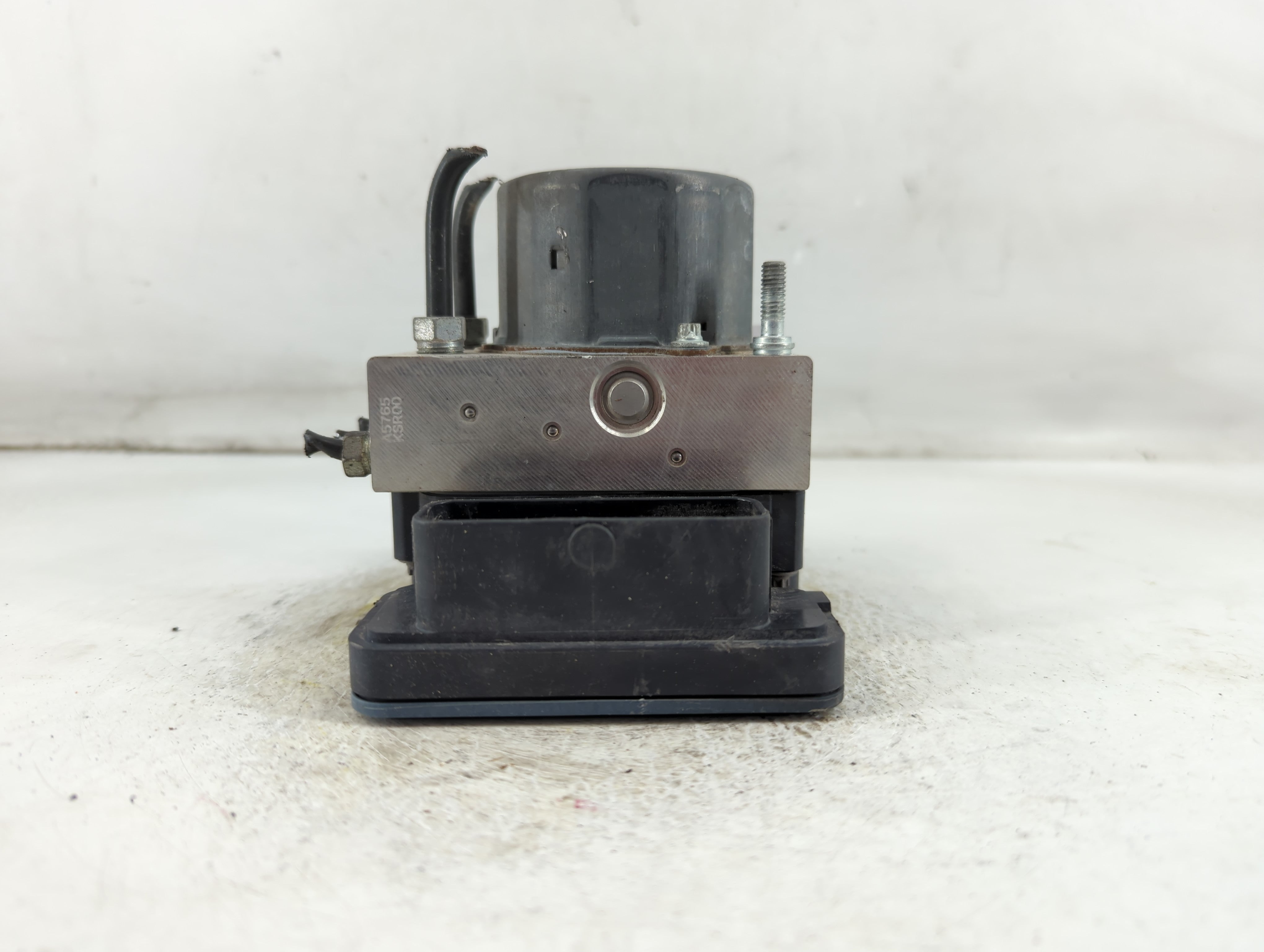 2013-2014 Subaru Impreza ABS Pump Control Module Replacement P/N:27536FJ190 Fits Fits 2013 2014 OEM Used Auto Parts - Oemusedautoparts1.com