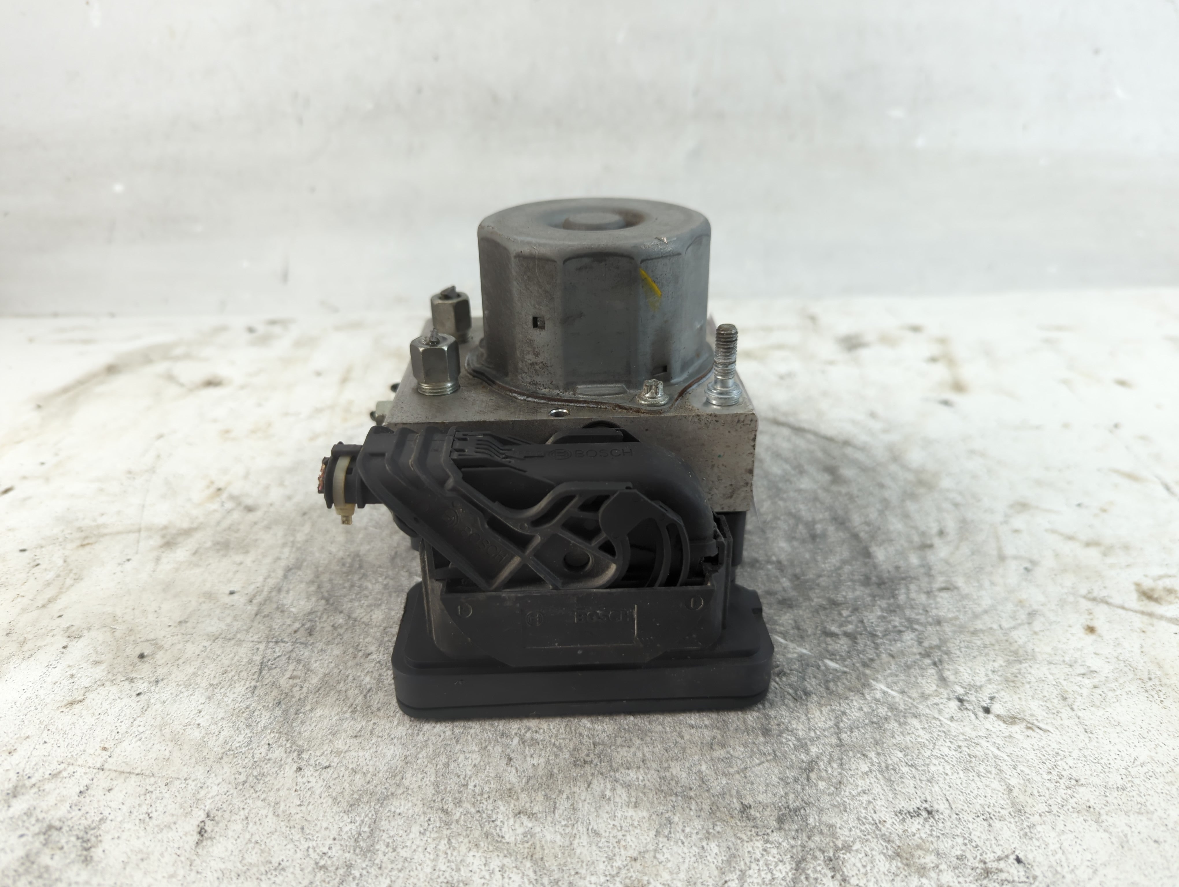 2016-2018 Nissan Sentra ABS Pump Control Module Replacement P/N:47660 4FU0C Fits Fits 2016 2017 2018 OEM Used Auto Parts - Oemusedautoparts1.com