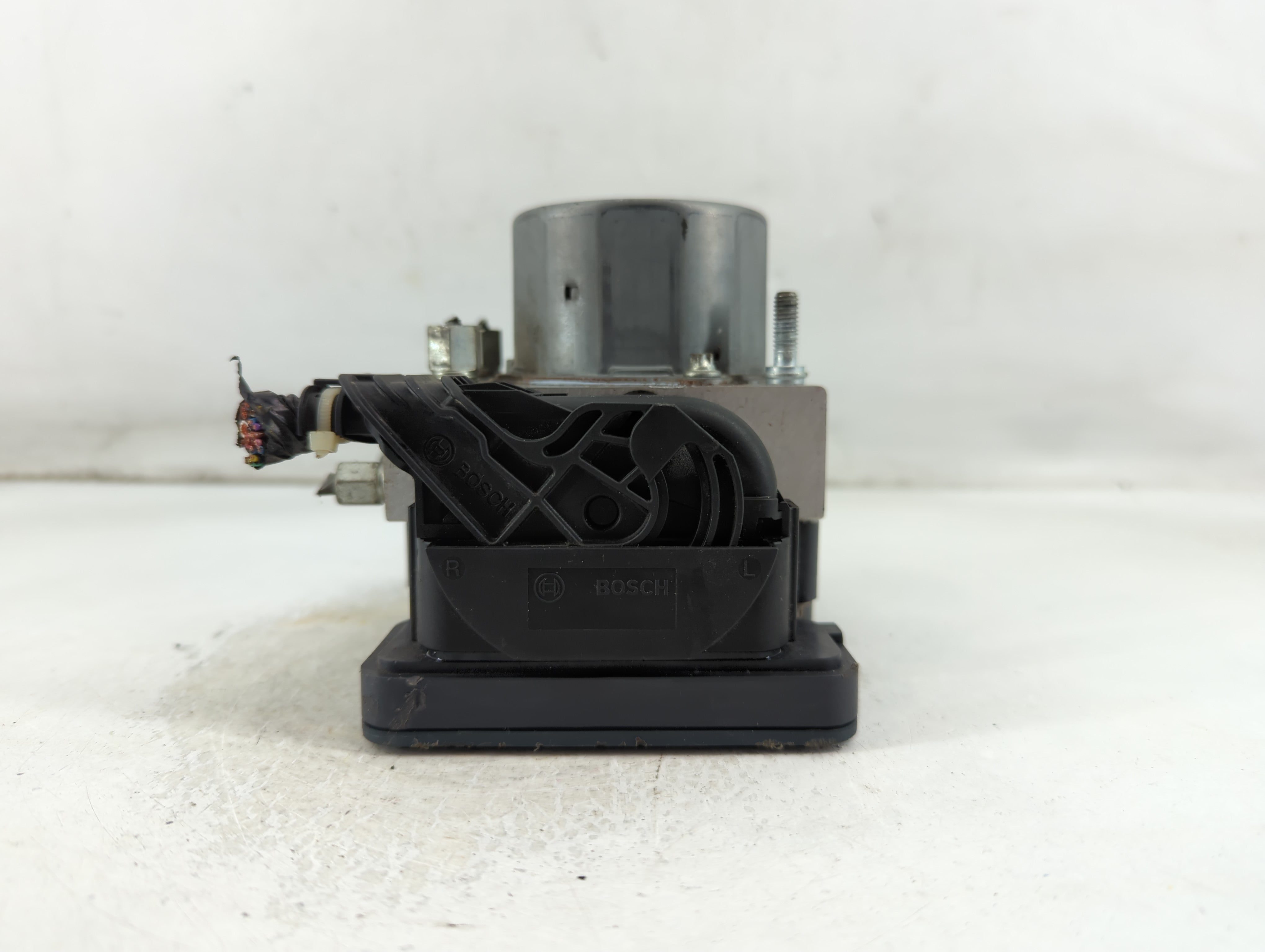 2013-2015 Nissan Altima ABS Pump Control Module Replacement P/N:47660 3TA0A 131007/3/0523 E, 269 551 Fits Fits 2013 2014 2015 OEM Used Auto Parts - Oemusedautoparts1.com